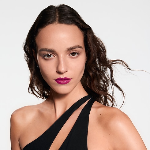 LV Rouge - Recarga de barra de labios satinada Perfumes y Beauty Labios } | LOUIS VUITTON (Zoom de producto)