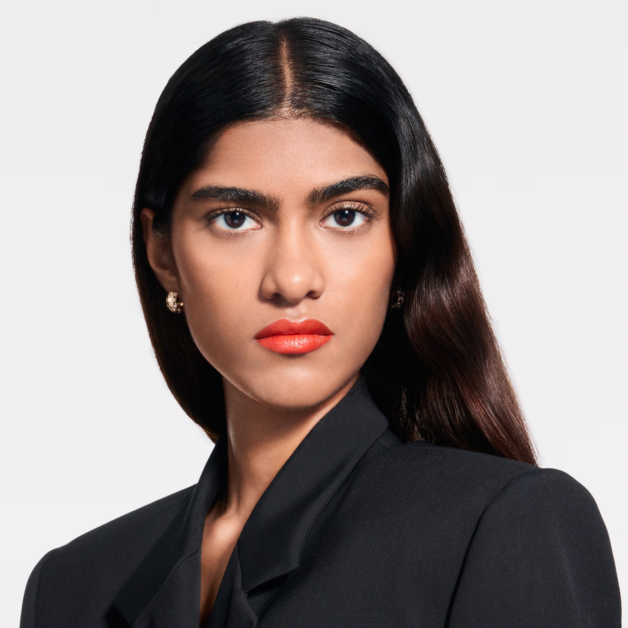 LV Rouge - Recarga de barra de labios satinada   Perfumes y Beauty Labios } | LOUIS VUITTON (Zoom de producto)