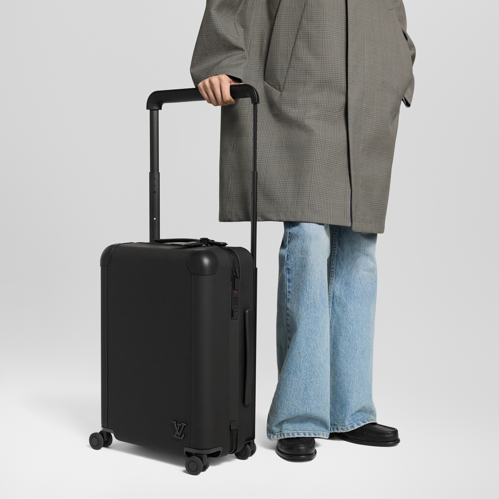 Maleta Horizon 55 LV Aerogram Hombre Viaje Con ruedas | LOUIS VUITTON (Zoom de producto)