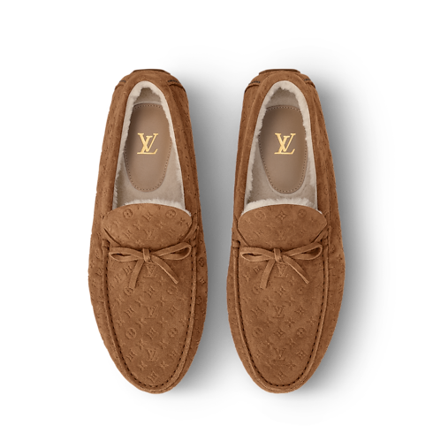 Mocasín LV Driver con lana de oveja Hombre Zapatos Todos los zapatos | LOUIS VUITTON (Zoom de producto)