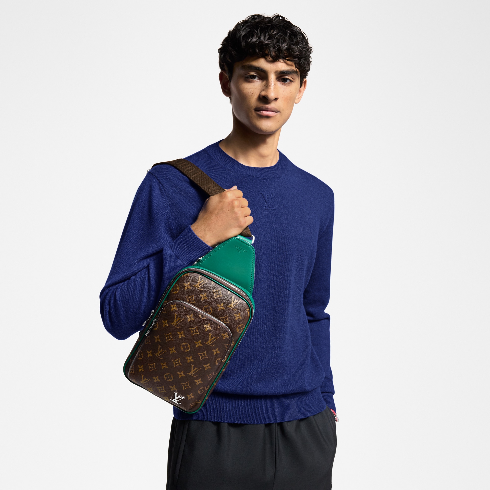Mochila bandolera Avenue Lona Monogram Macassar Bolsos y pequeña marroquinería Bolso de hombre Novedades | LOUIS VUITTON (Zoom de producto)