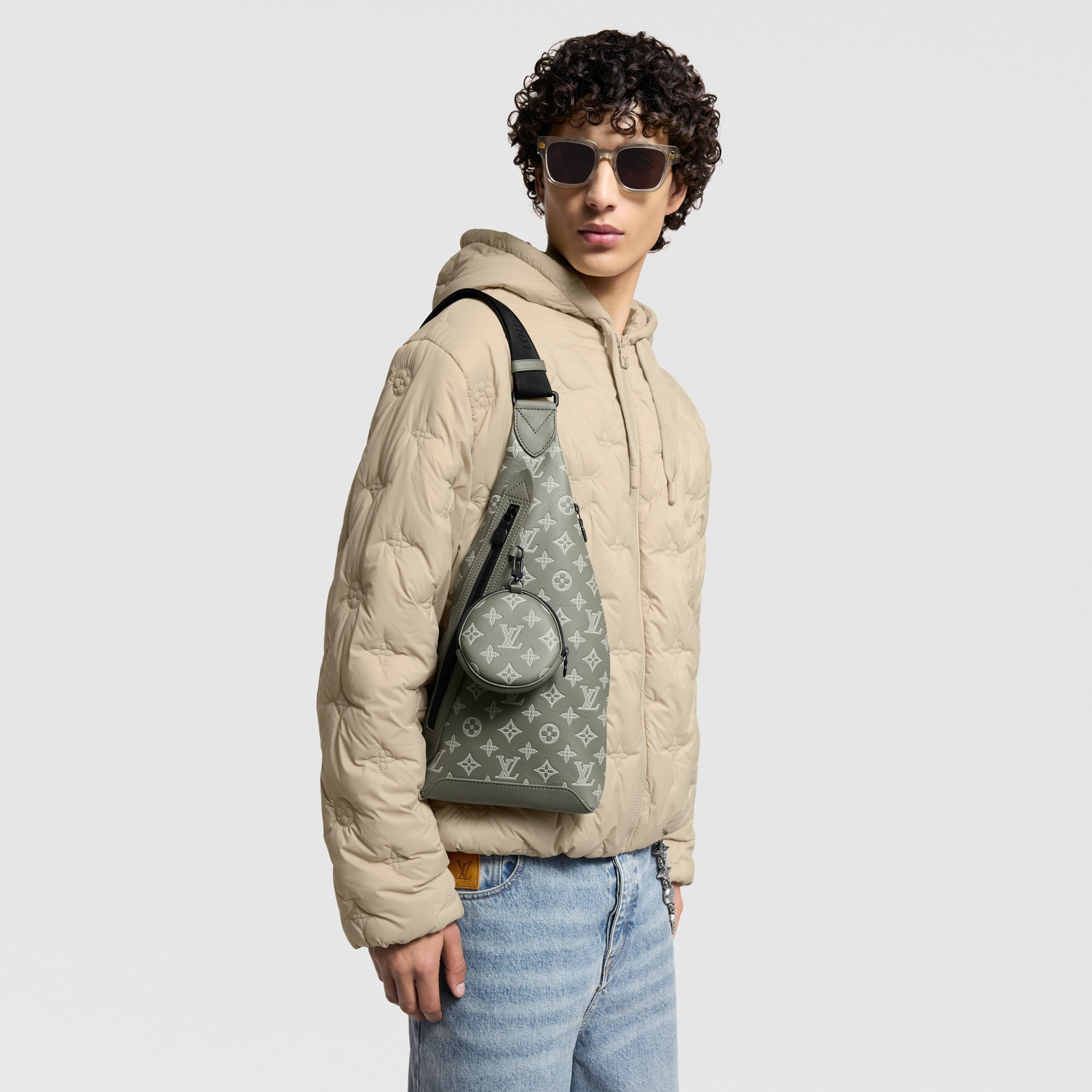 Mochila bandolera Duo Monogram Shadow Hombre Bolsos Todos los bolsos | LOUIS VUITTON (Zoom de producto)