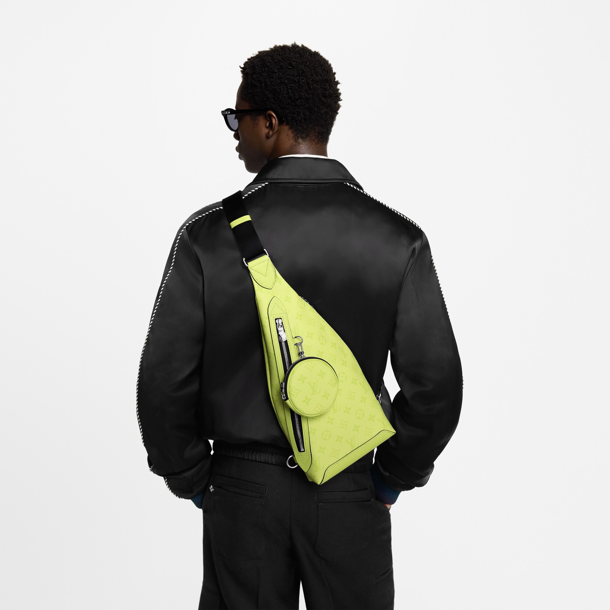 Mochila bandolera Duo Taigarama Bolsos y pequeña marroquinería Bolsos de mujer Novedades | LOUIS VUITTON (Zoom de producto)