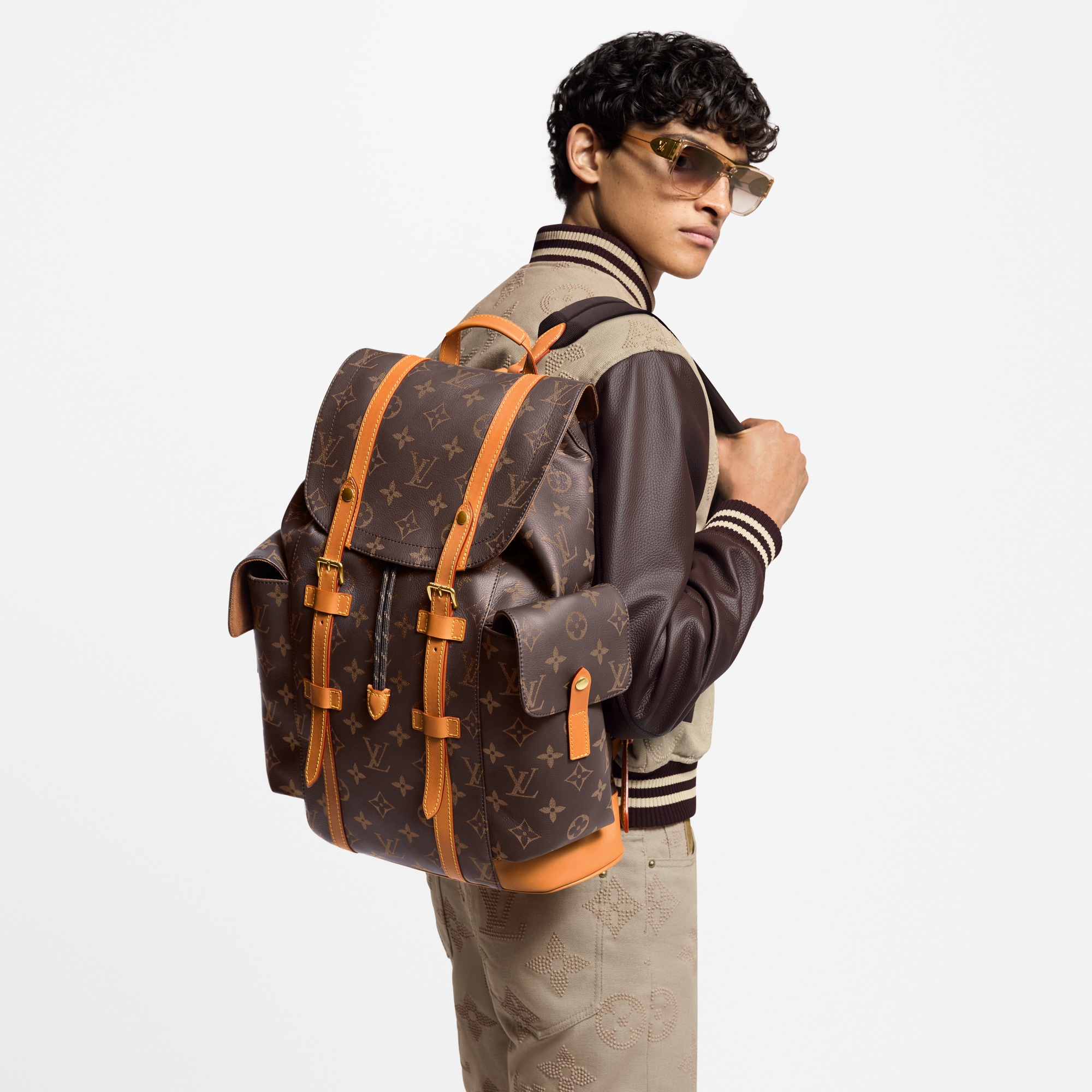 Mochila Christopher MM Autres Cuirs Monogram Bolsos y pequeña marroquinería Bolso de hombre LV Icons | LOUIS VUITTON (Zoom de producto)