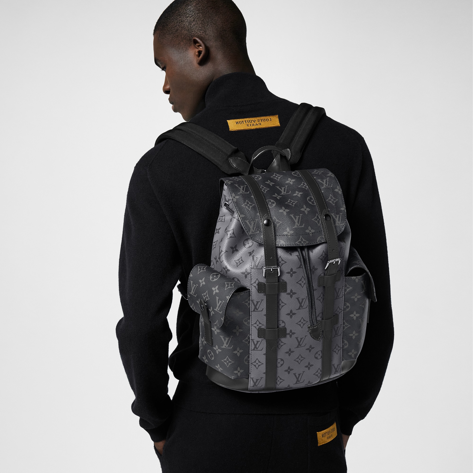 Mochila Christopher PM Monogram Eclipse Hombre Bolsos Todas las colecciones | LOUIS VUITTON (Zoom de producto)