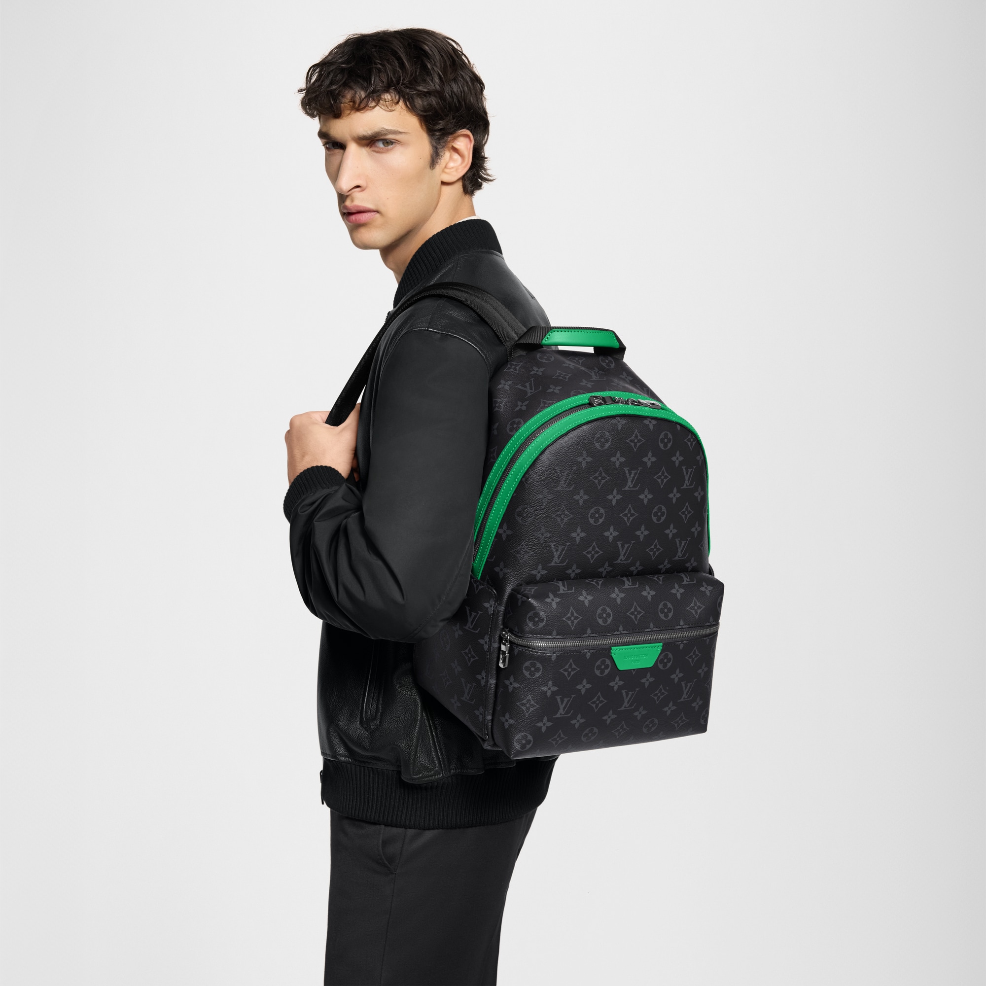 Mochila Discovery PM Lona Monogram Eclipse Bolsos y pequeña marroquinería Bolso de hombre Novedades | LOUIS VUITTON (Zoom de producto)