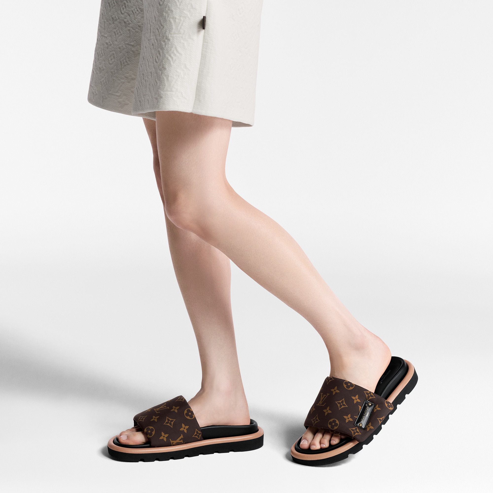 Mule plano Pool Pillow Comfort  Mujer Zapatos Mules | LOUIS VUITTON (Zoom de producto)