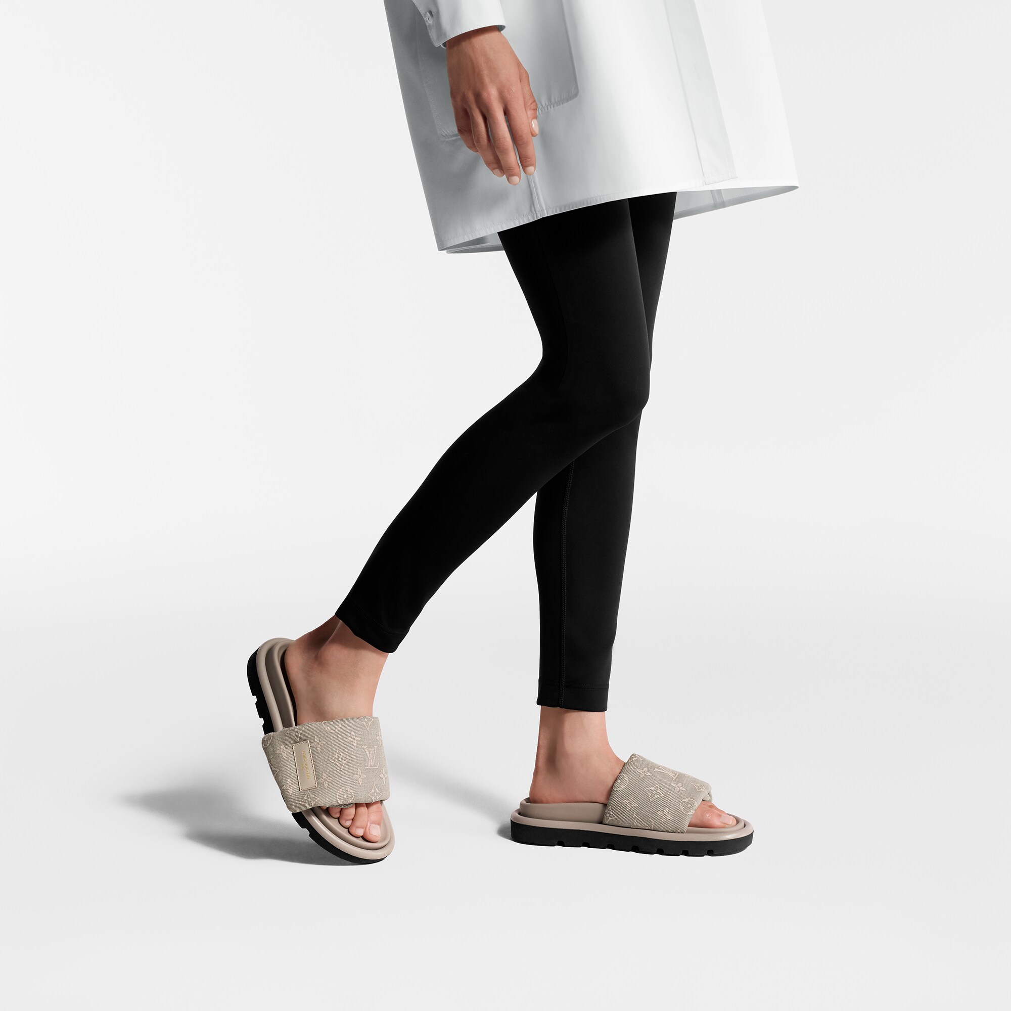 Mule plano Pool Pillow Comfort  Mujer Zapatos Mules | LOUIS VUITTON (Zoom de producto)