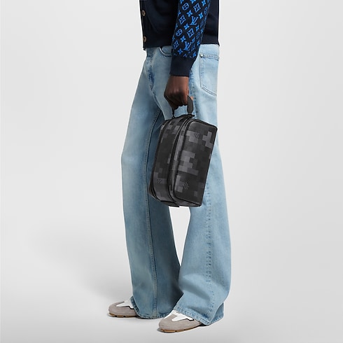 Neceser Dopp Kit Damoflage Hombre Viaje Accesorios de viaje | LOUIS VUITTON (Zoom de producto)