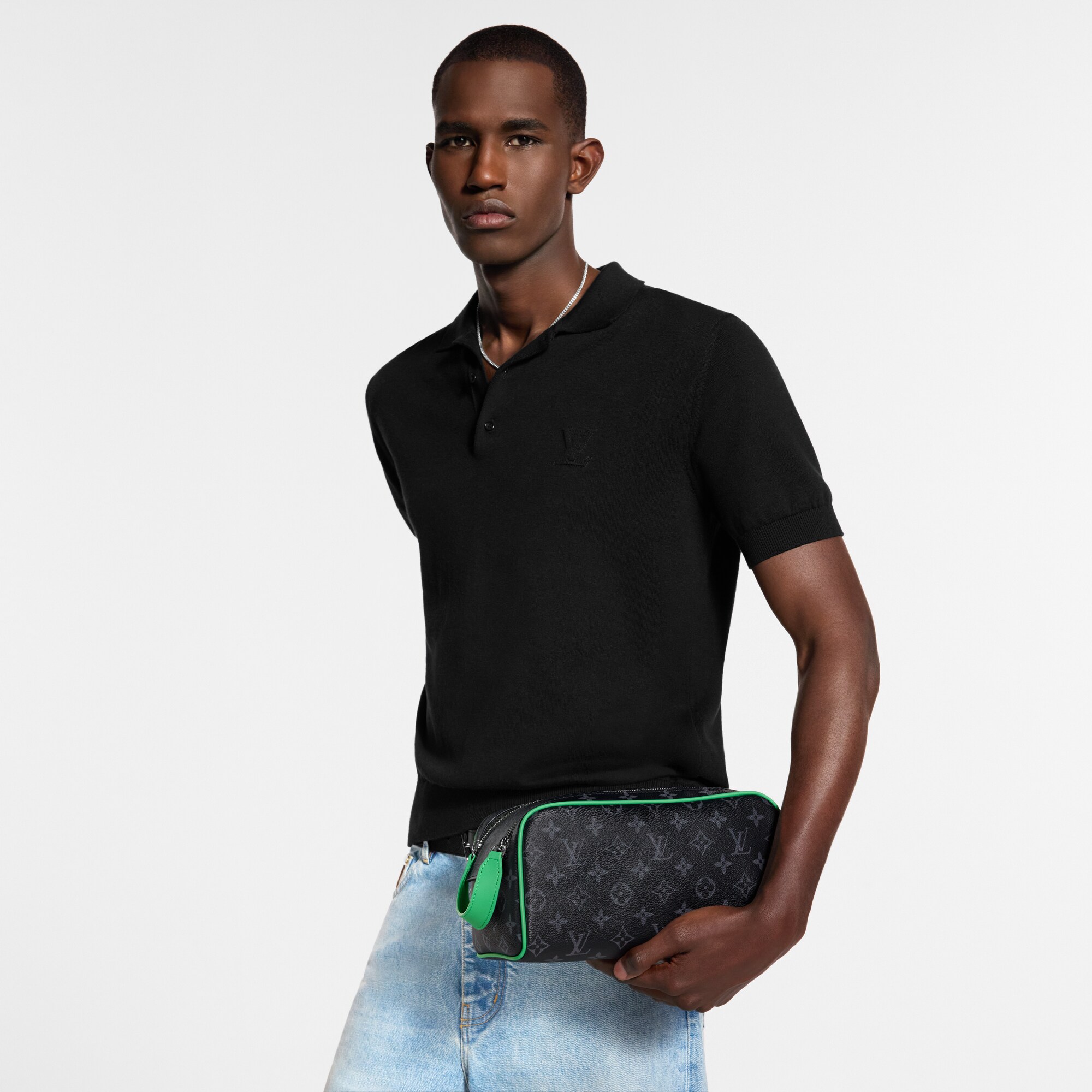 Neceser Dopp Kit Lona Monogram Eclipse Hombre Viaje Accesorios de viaje | LOUIS VUITTON (Zoom de producto)