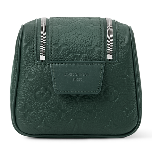 Neceser Dopp Kit Taurillon Monogram Baúles, Viaje y Hogar Bolsas de Viaje y Maletas con ruedas Accesorios de viaje | LOUIS VUITTON (Zoom de producto)