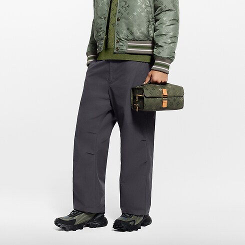 Neceser Hanging Otros Monogram Hombre Viaje Accesorios de viaje | LOUIS VUITTON (Zoom de producto)