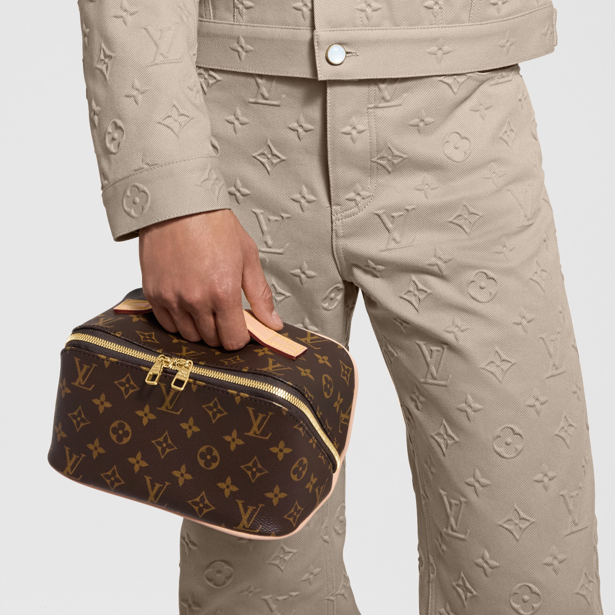 Neceser Toiletry Bag Lona Monogram Hombre Viaje Accesorios de viaje | LOUIS VUITTON (Zoom de producto)