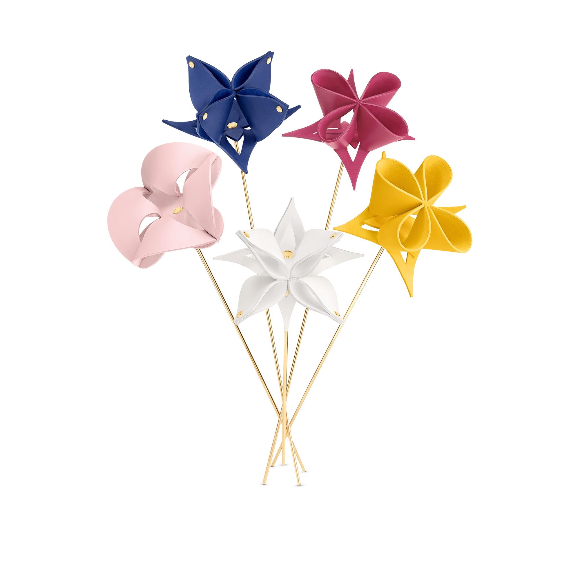 Origami Flowers, del Atelier Oï  Baúles, Viaje y Hogar Hogar y Decoración de mesa Decoración | LOUIS VUITTON (Zoom de producto)