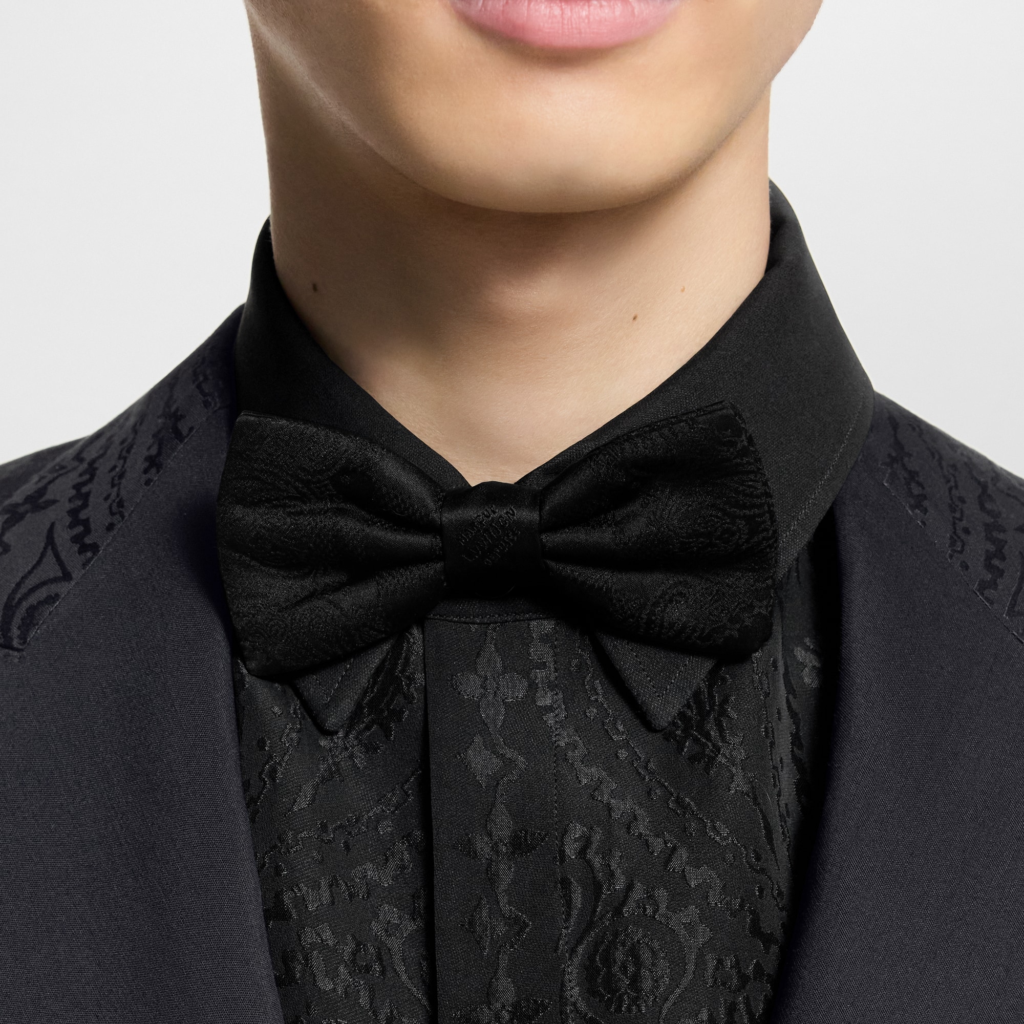 Pajarita Bandana Damier S00 Hombre Accesorios Corbatas y pañuelos | LOUIS VUITTON (Zoom de producto)