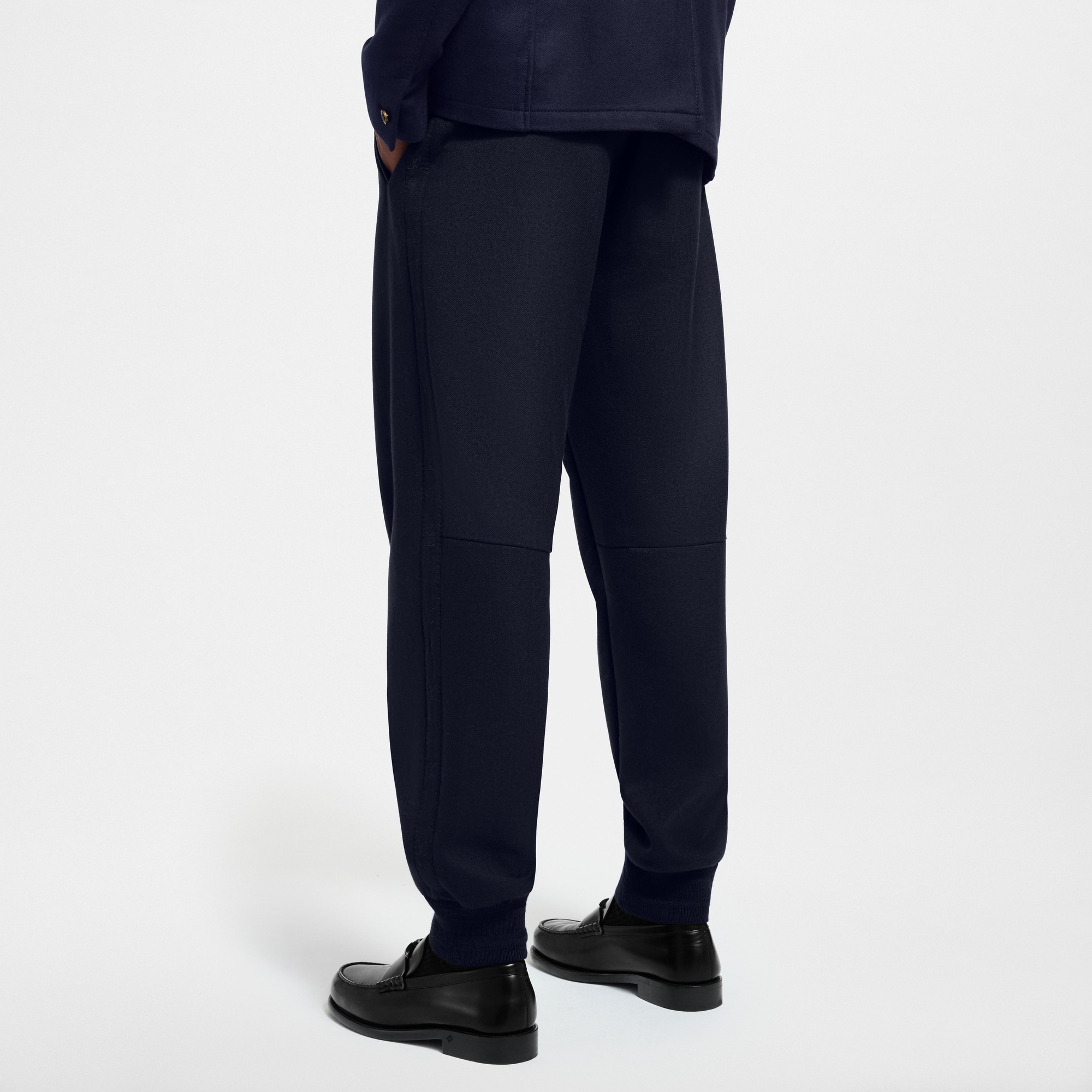 Pantalón de chándal en mezcla de lana y seda  Hombre Prêt-à-Porter Pantalones | LOUIS VUITTON (Zoom de producto)