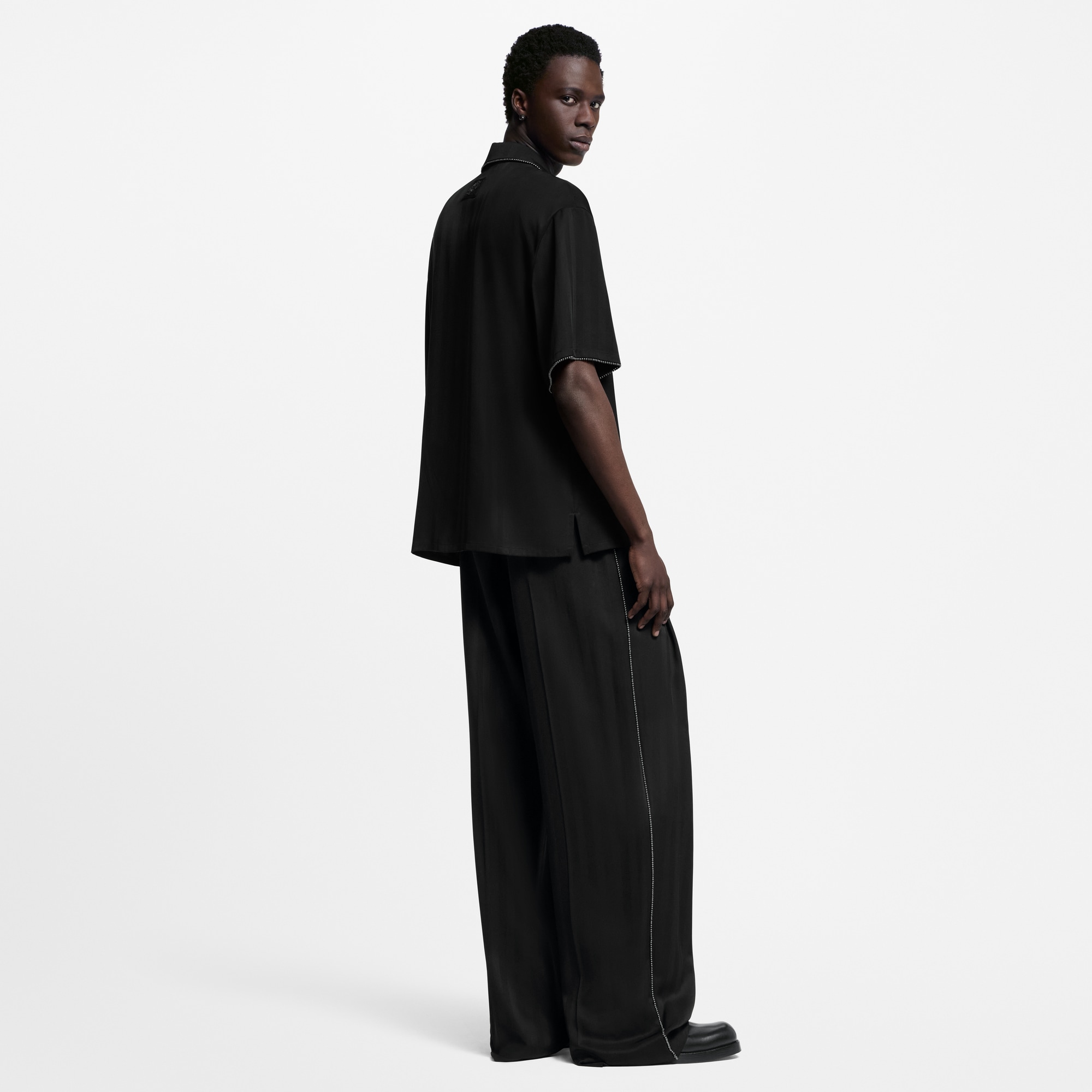 Pantalón tipo pijama de seda con cuentas  Hombre Prêt-à-Porter Pantalones | LOUIS VUITTON (Zoom de producto)