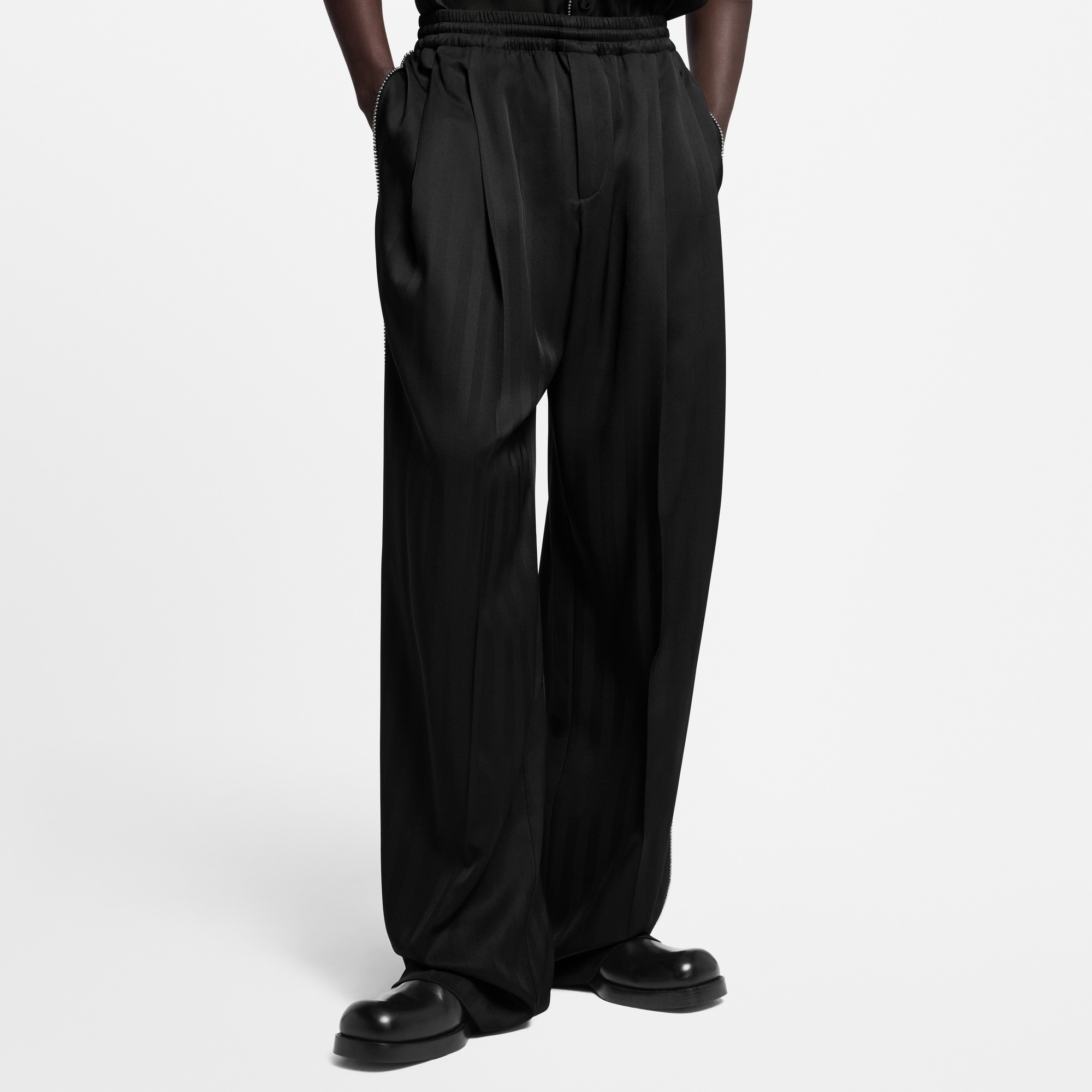 Pantalón tipo pijama de seda con cuentas  Hombre Prêt-à-Porter Pantalones | LOUIS VUITTON (Zoom de producto)