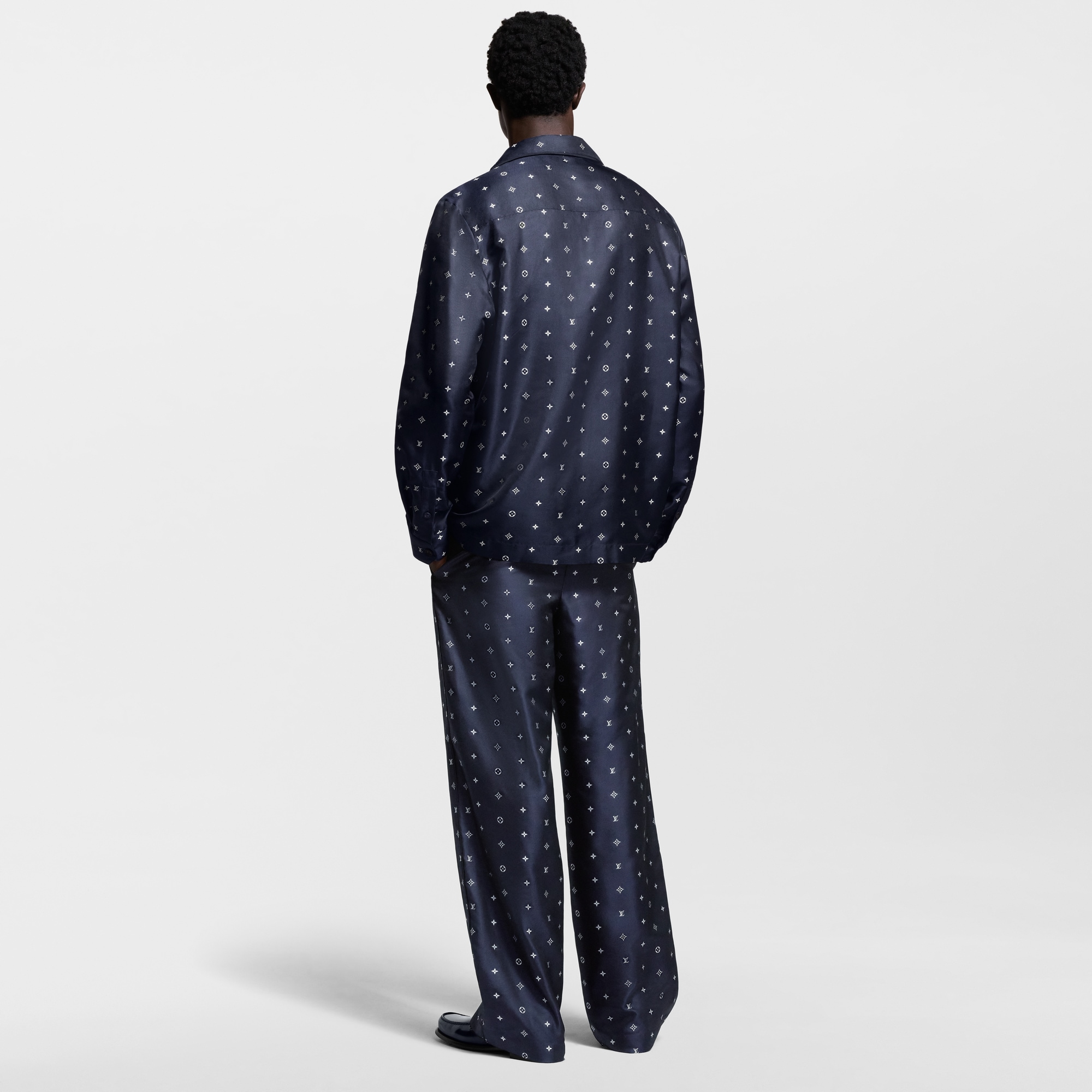 Pantalón tipo pijama de seda Monogram  Hombre Prêt-à-Porter Pantalones | LOUIS VUITTON (Zoom de producto)