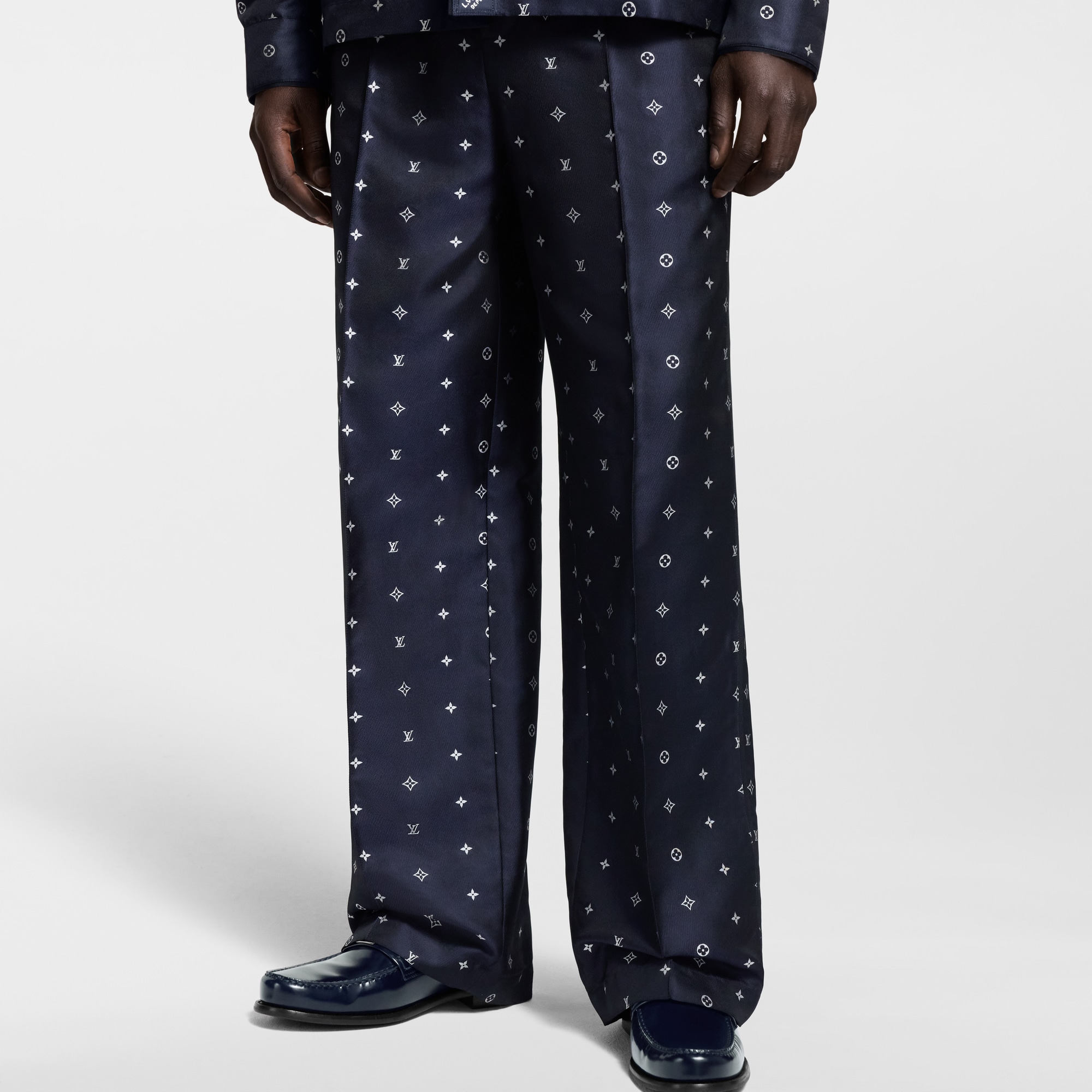 Pantalón tipo pijama de seda Monogram  Hombre Prêt-à-Porter Pantalones | LOUIS VUITTON (Zoom de producto)