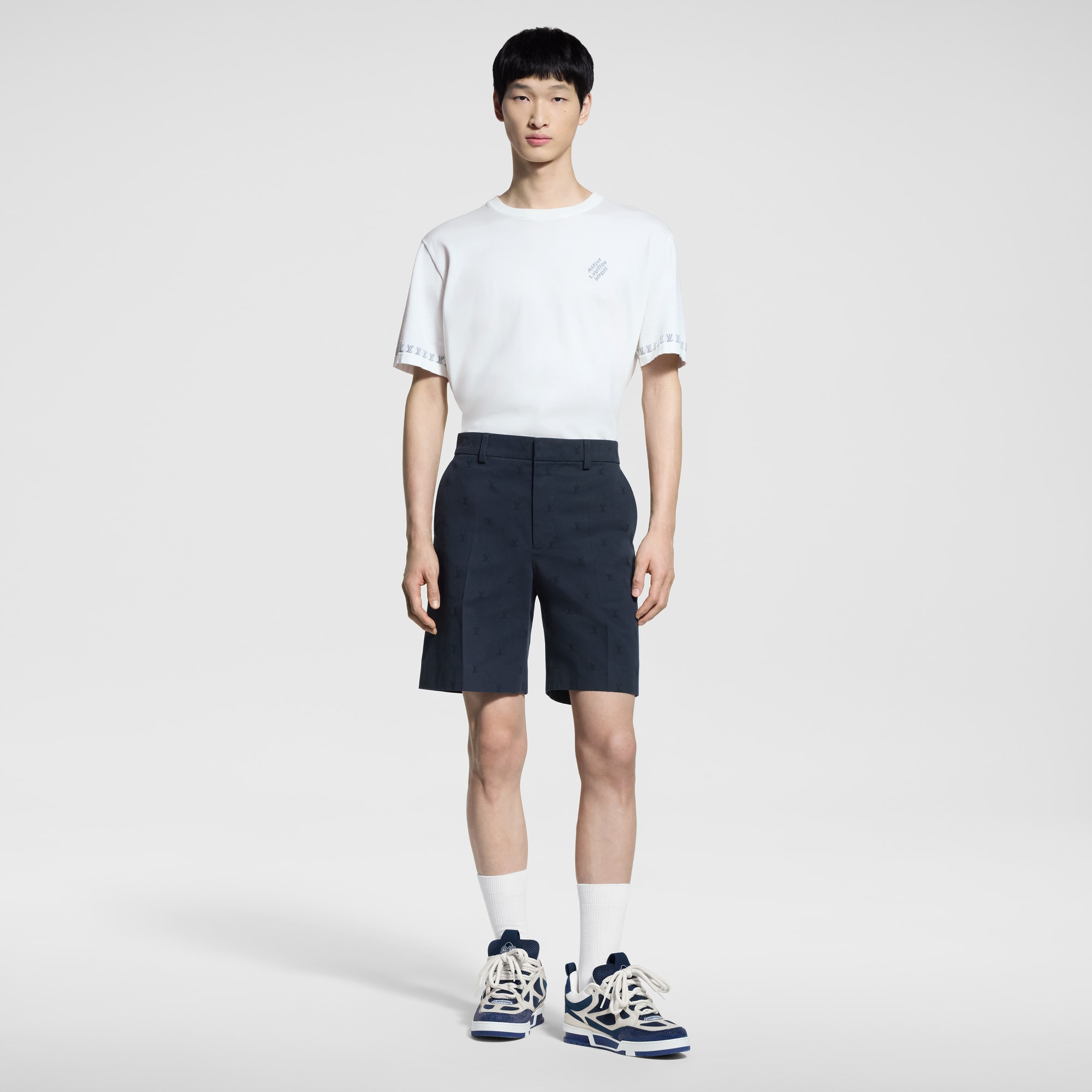 Pantalones cortos chinos de algodón LV Blason  Hombre Prêt-à-Porter Pantalones | LOUIS VUITTON (Zoom de producto)