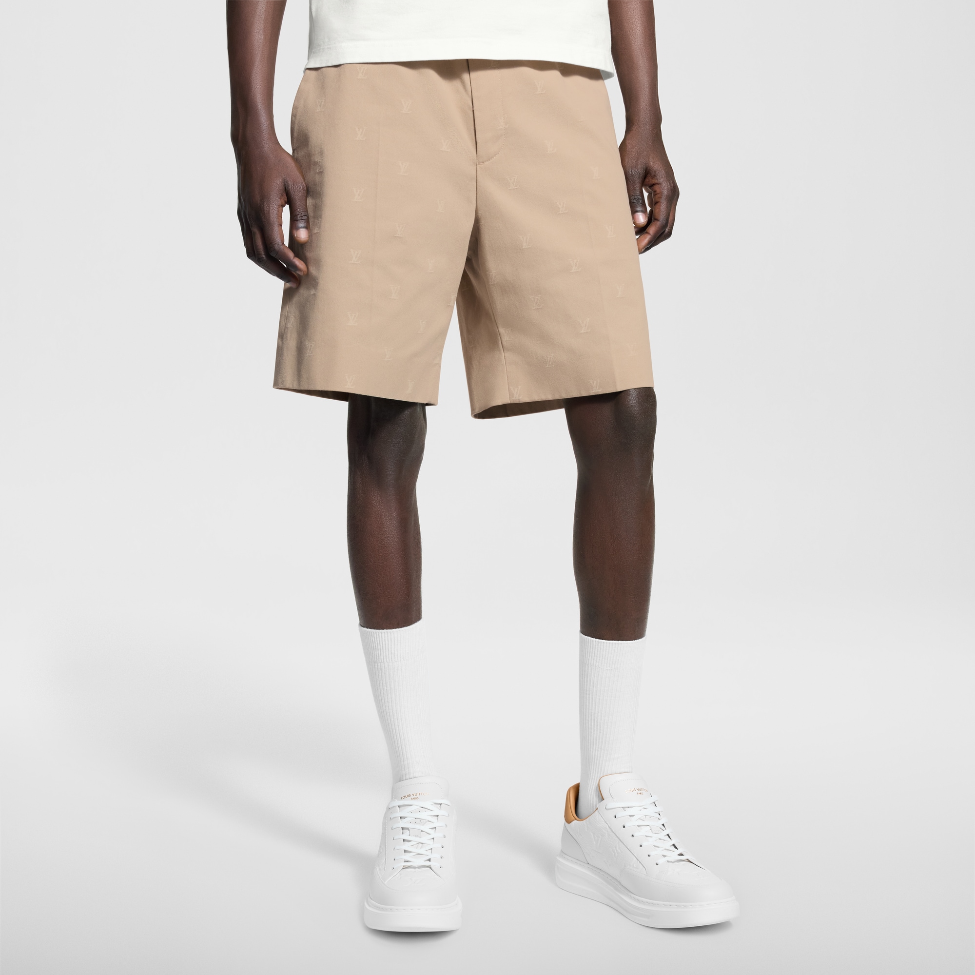 Pantalones cortos chinos LV Blason de algodón  Hombre Prêt-à-Porter Pantalones | LOUIS VUITTON (Zoom de producto)