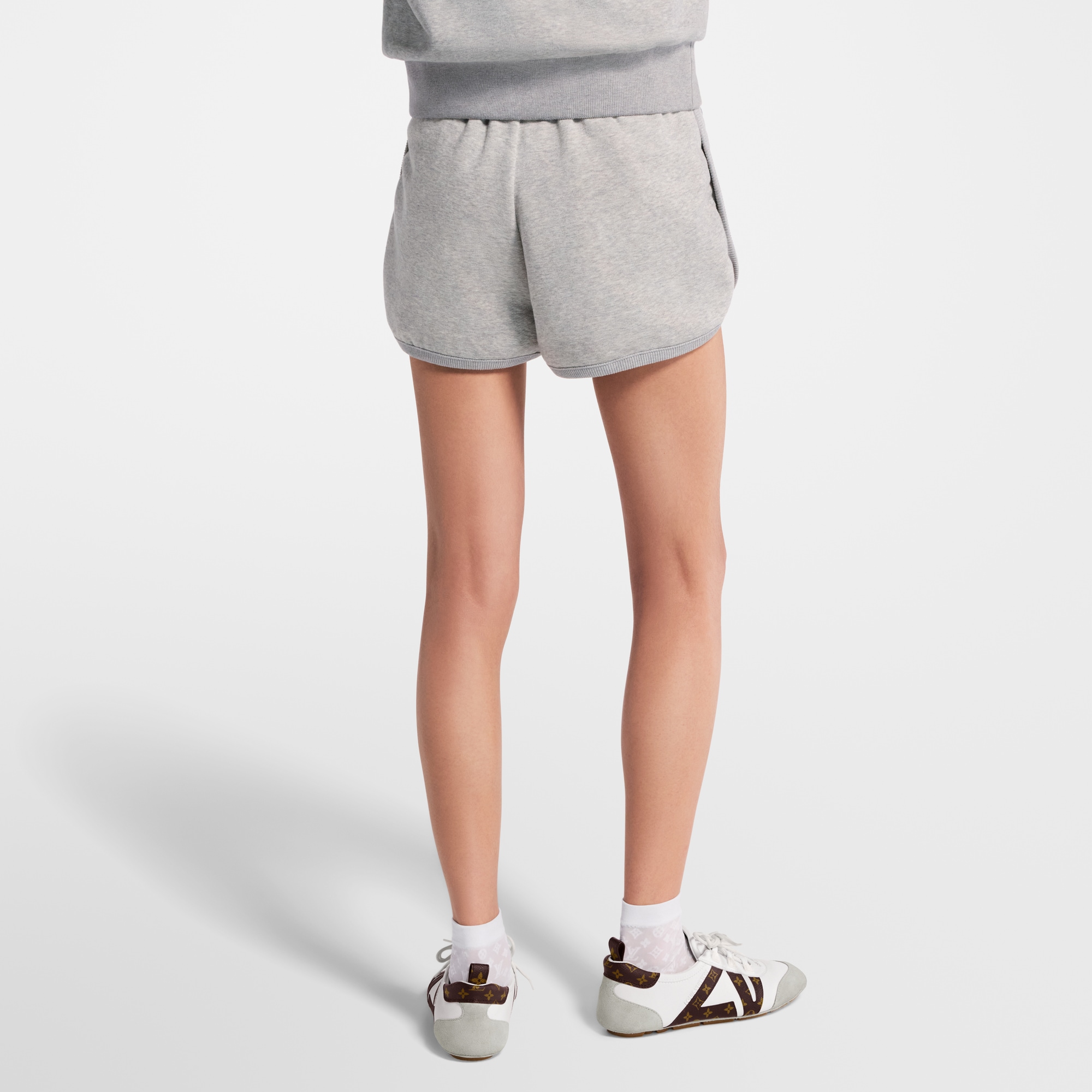 Pantalones cortos de chándal con detalle en piel  Mujer Prêt-à-Porter Faldas y pantalones cortos | LOUIS VUITTON (Zoom de producto)