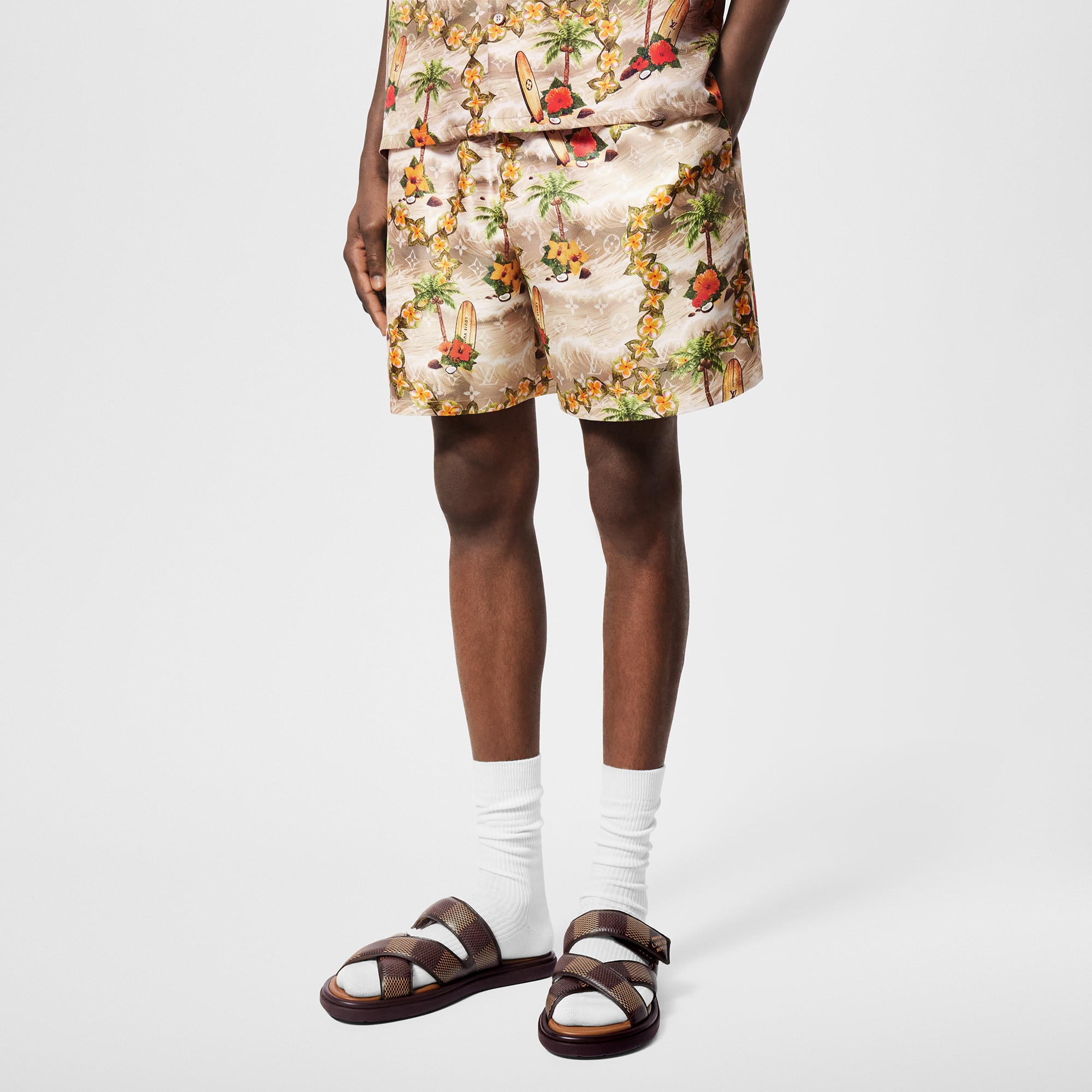 Pantalones cortos Monogram de seda  Hombre Prêt-à-Porter Pantalones | LOUIS VUITTON (Zoom de producto)