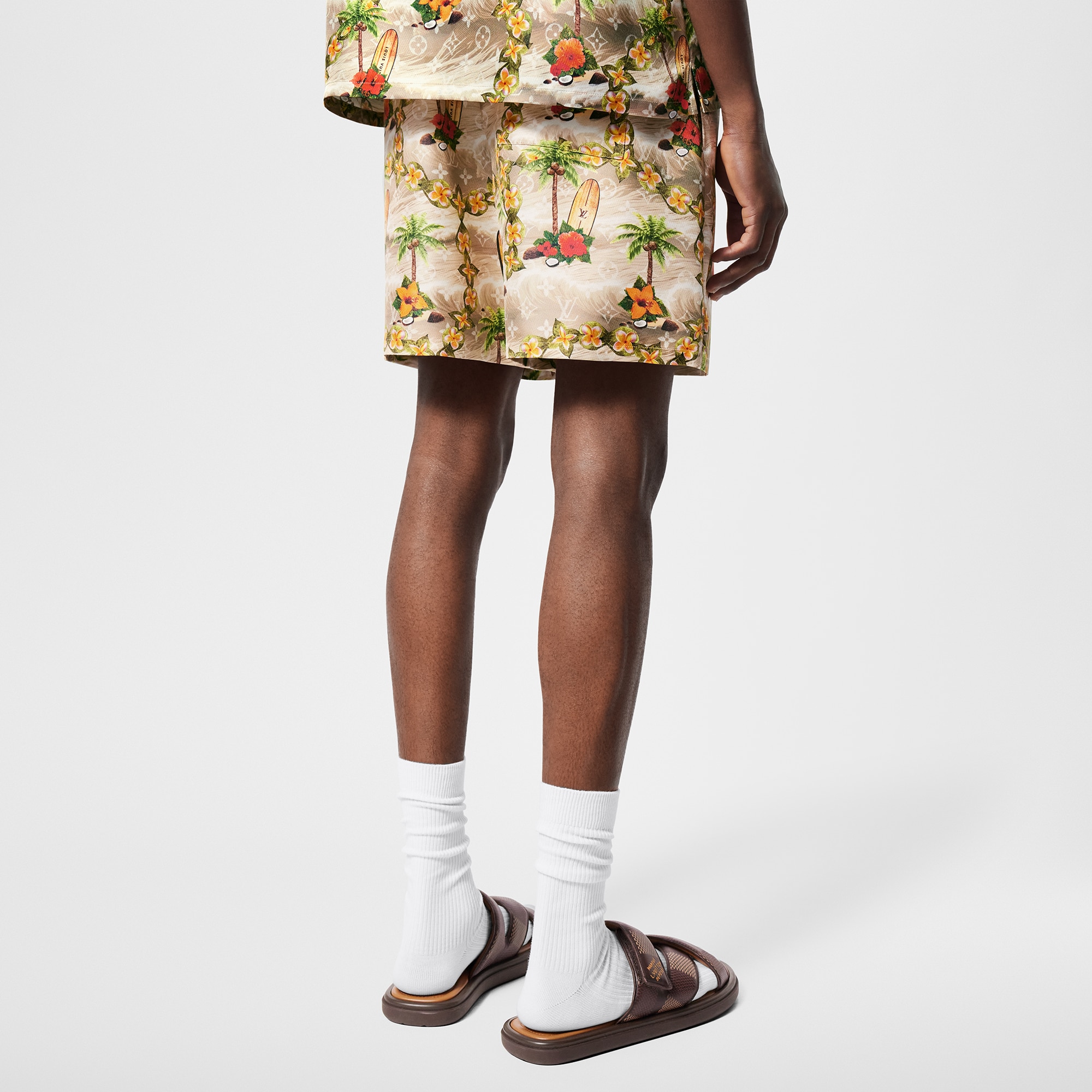 Pantalones cortos Monogram de seda  Hombre Prêt-à-Porter Pantalones | LOUIS VUITTON (Zoom de producto)