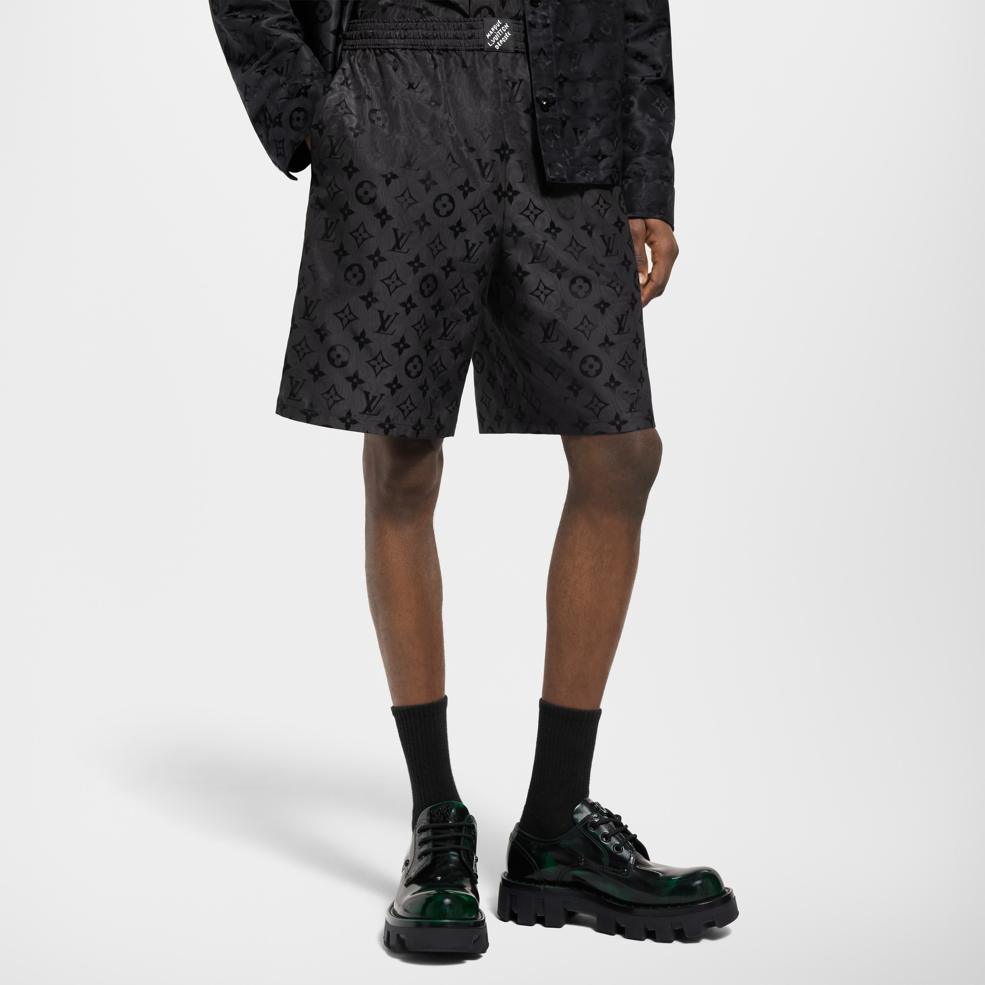 Pantalones cortos Monogram de seda  Hombre Prêt-à-Porter Pantalones | LOUIS VUITTON (Zoom de producto)