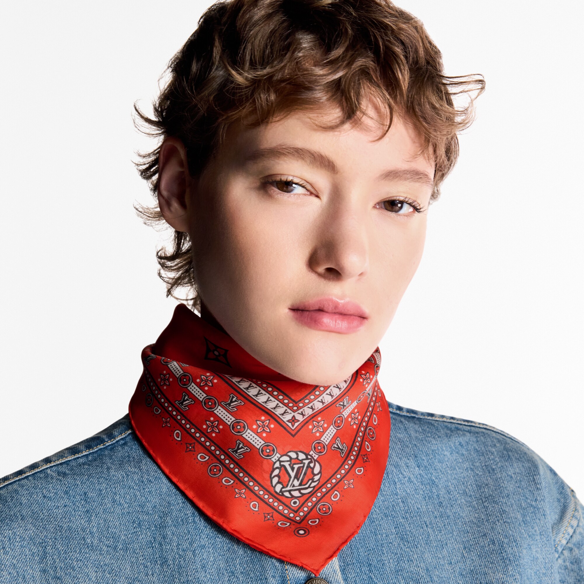 Pañuelo LV Bandana 55 S00 Mujer Accesorios Pañuelos de seda y bandanas | LOUIS VUITTON (Zoom de producto)