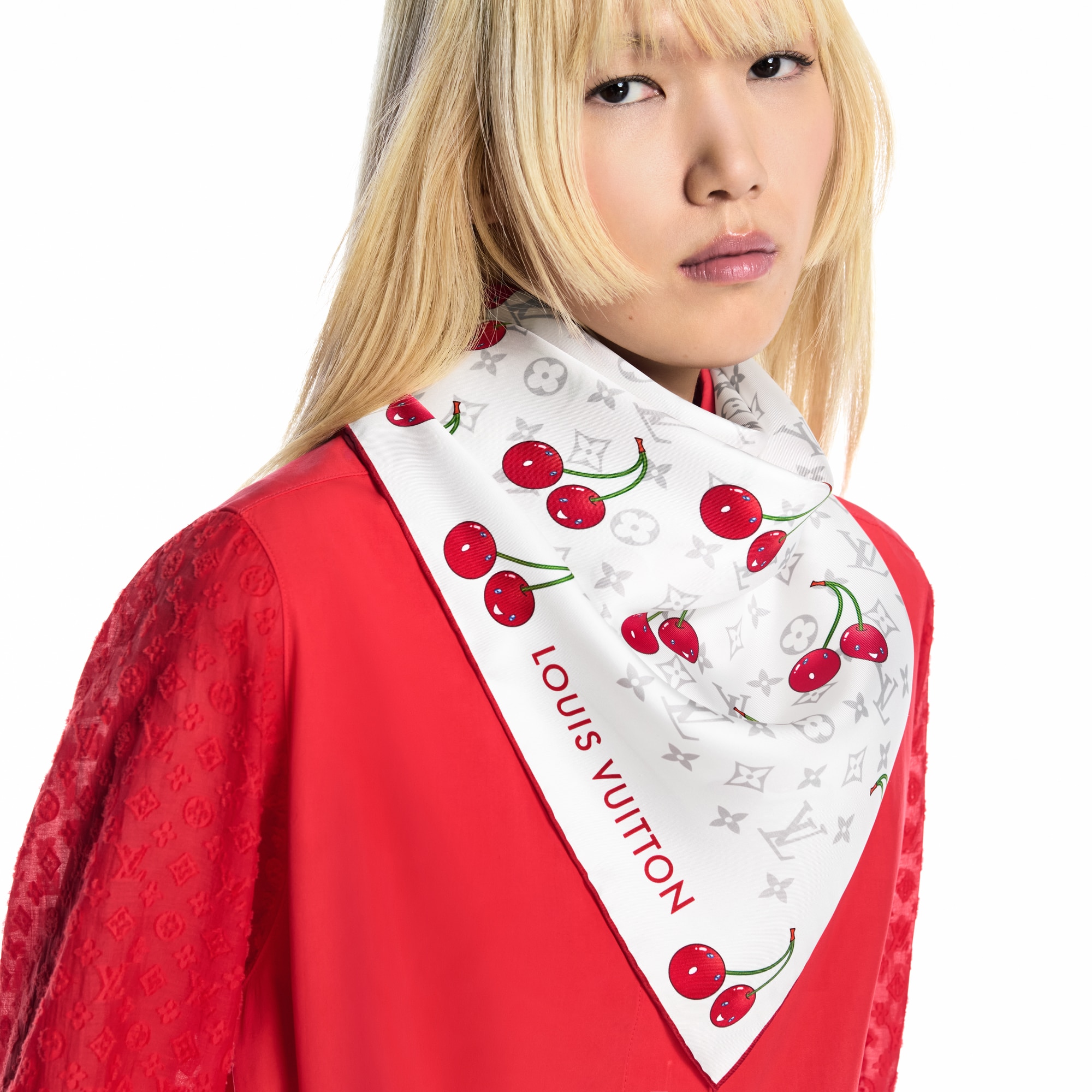 Pañuelo Monogram Cerise 90 LV x TM S00 Mujer Accesorios Pañuelos de seda y bandanas | LOUIS VUITTON (Zoom de producto)