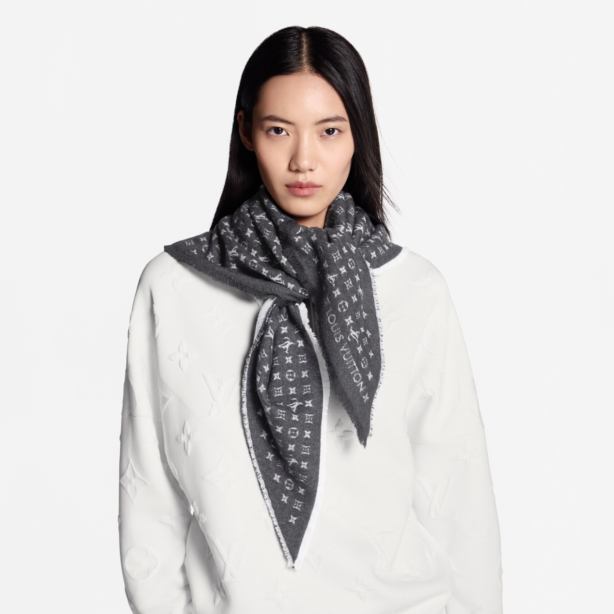 Pañuelo triangular The Favorite S00 Mujer Accesorios Chales y estolas | LOUIS VUITTON (Zoom de producto)