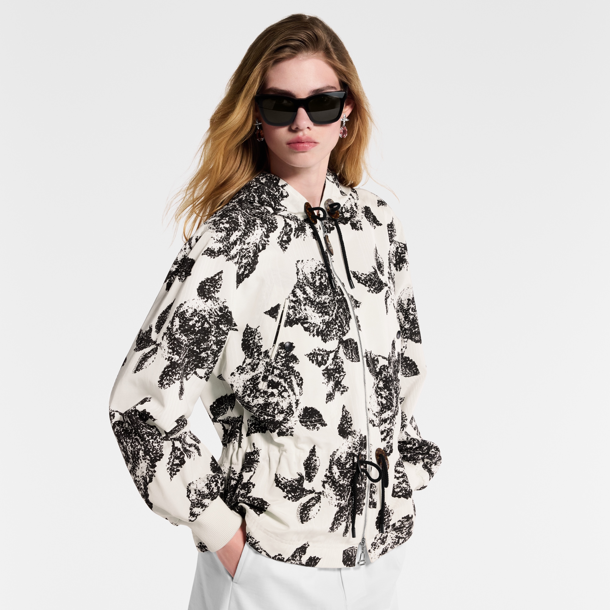 Parka con capucha y estampado floral  Mujer Prêt-à-Porter Abrigos y chaquetas | LOUIS VUITTON (Zoom de producto)