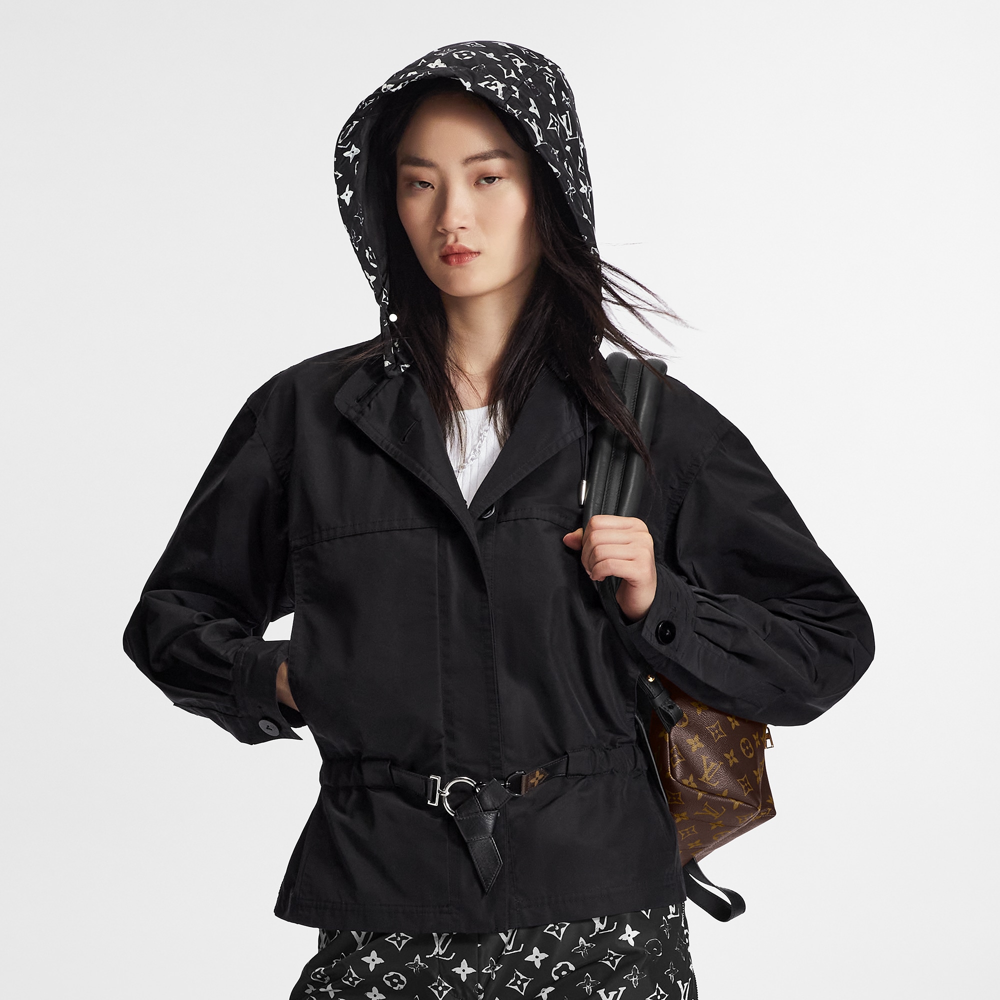 Parka corta con capucha  Mujer Prêt-à-Porter Abrigos y chaquetas | LOUIS VUITTON (Zoom de producto)