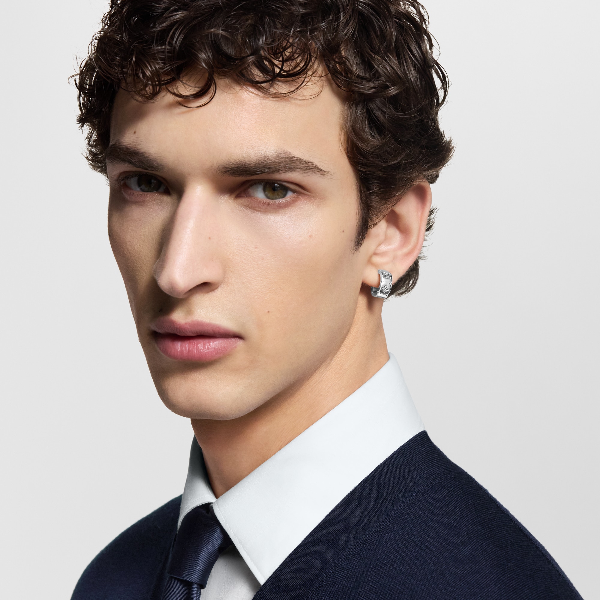 Pendiente de aro LV Mosaic S00 Hombre Joyería Pendientes | LOUIS VUITTON (Zoom de producto)