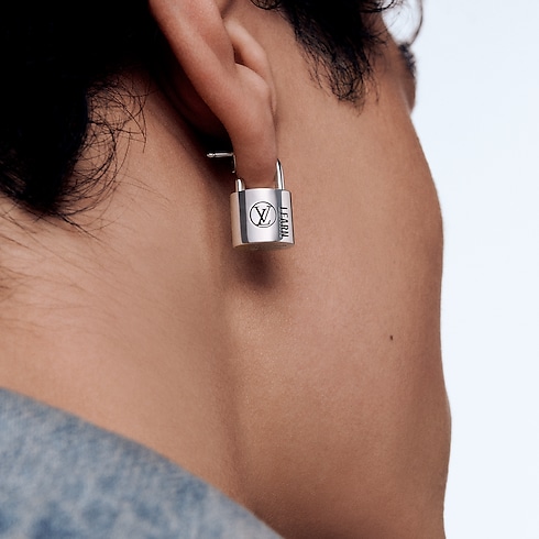 Pendiente Silver Lockit en plata de ley y laca negra Joyería Categorías Pendientes | LOUIS VUITTON (Zoom de producto)