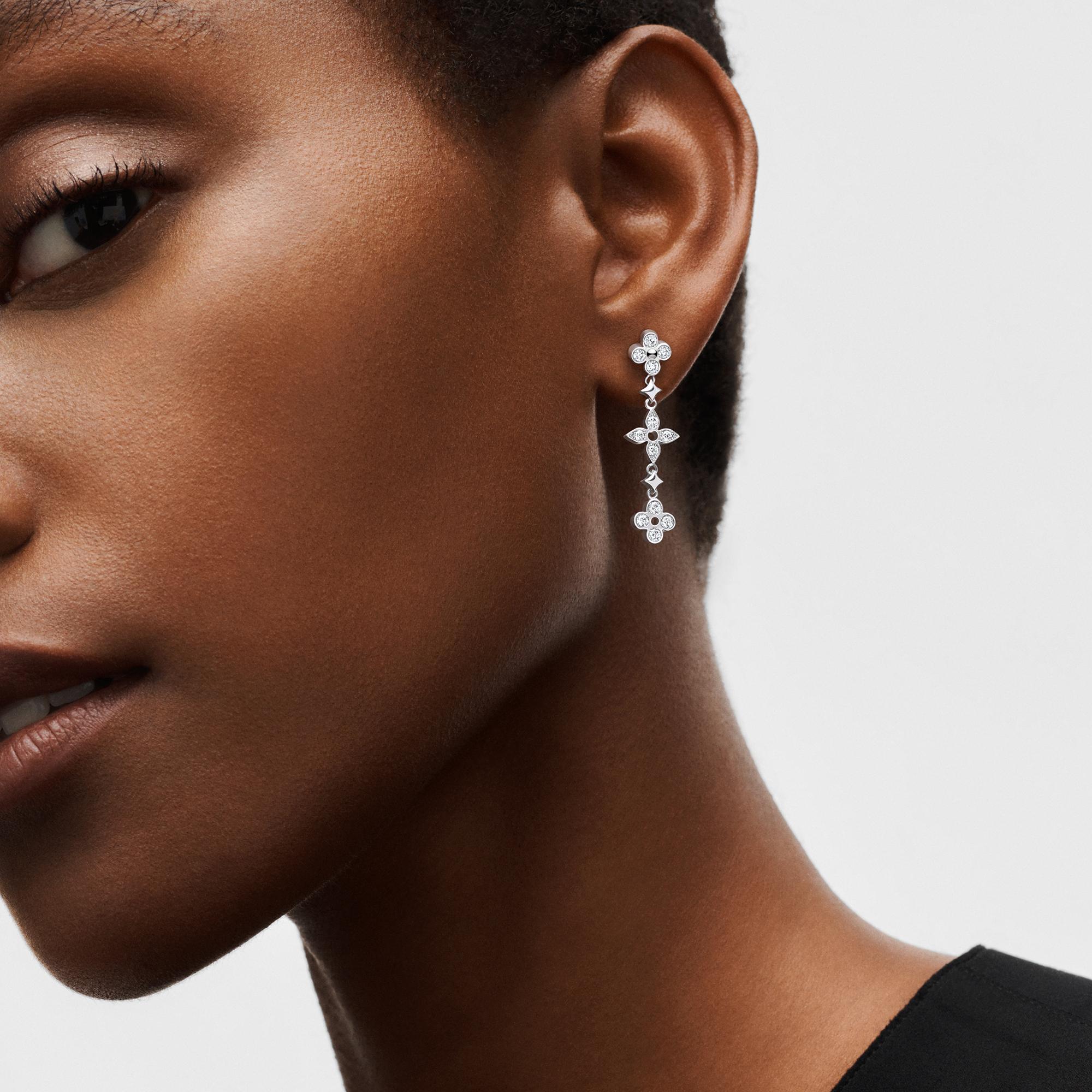 Pendientes Dentelle One Row de oro blanco y diamantes  Joyería Categorías Joyería | LOUIS VUITTON (Zoom de producto)