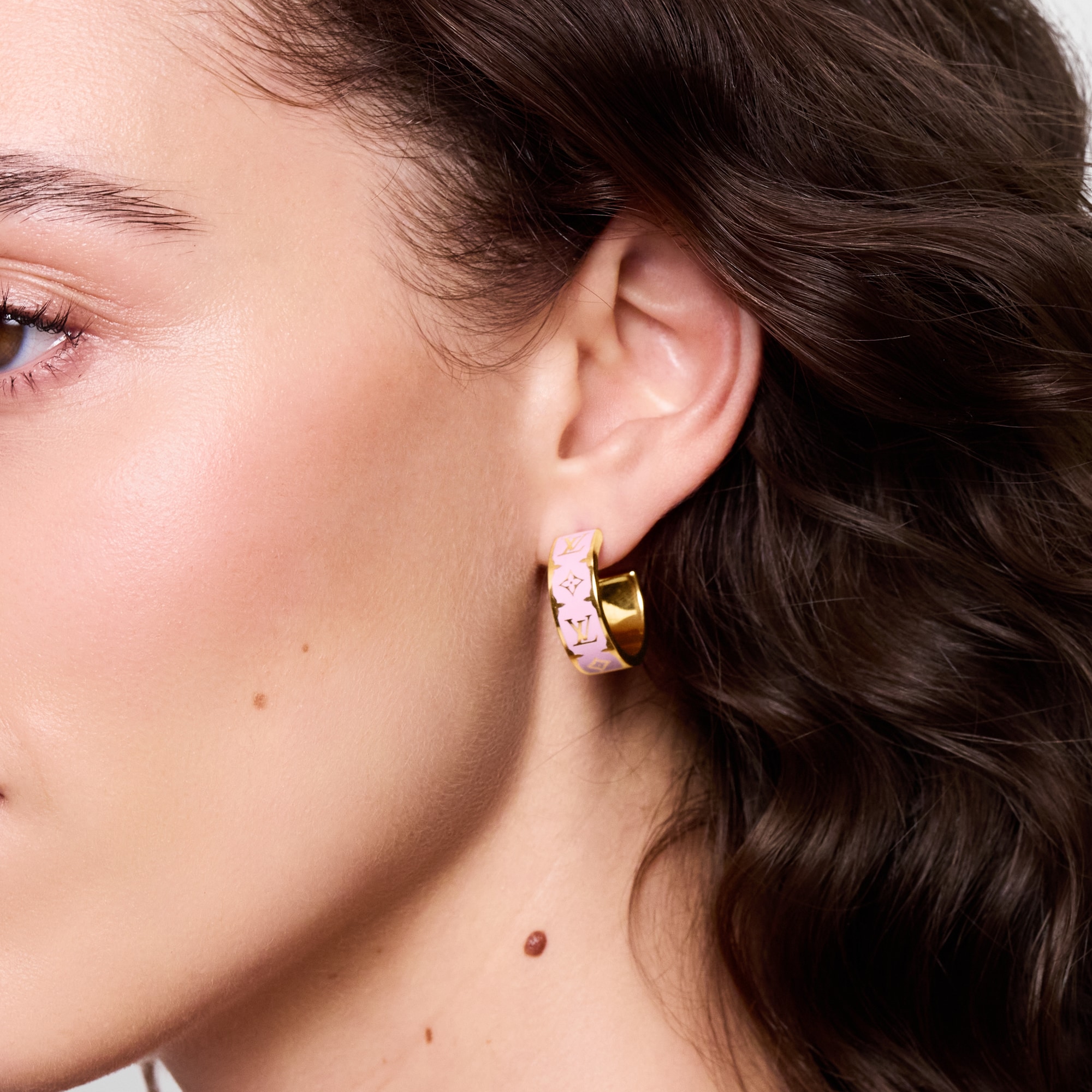 Pendientes Nanogram Enamel S00 Mujer Bisutería Pendientes | LOUIS VUITTON (Zoom de producto)