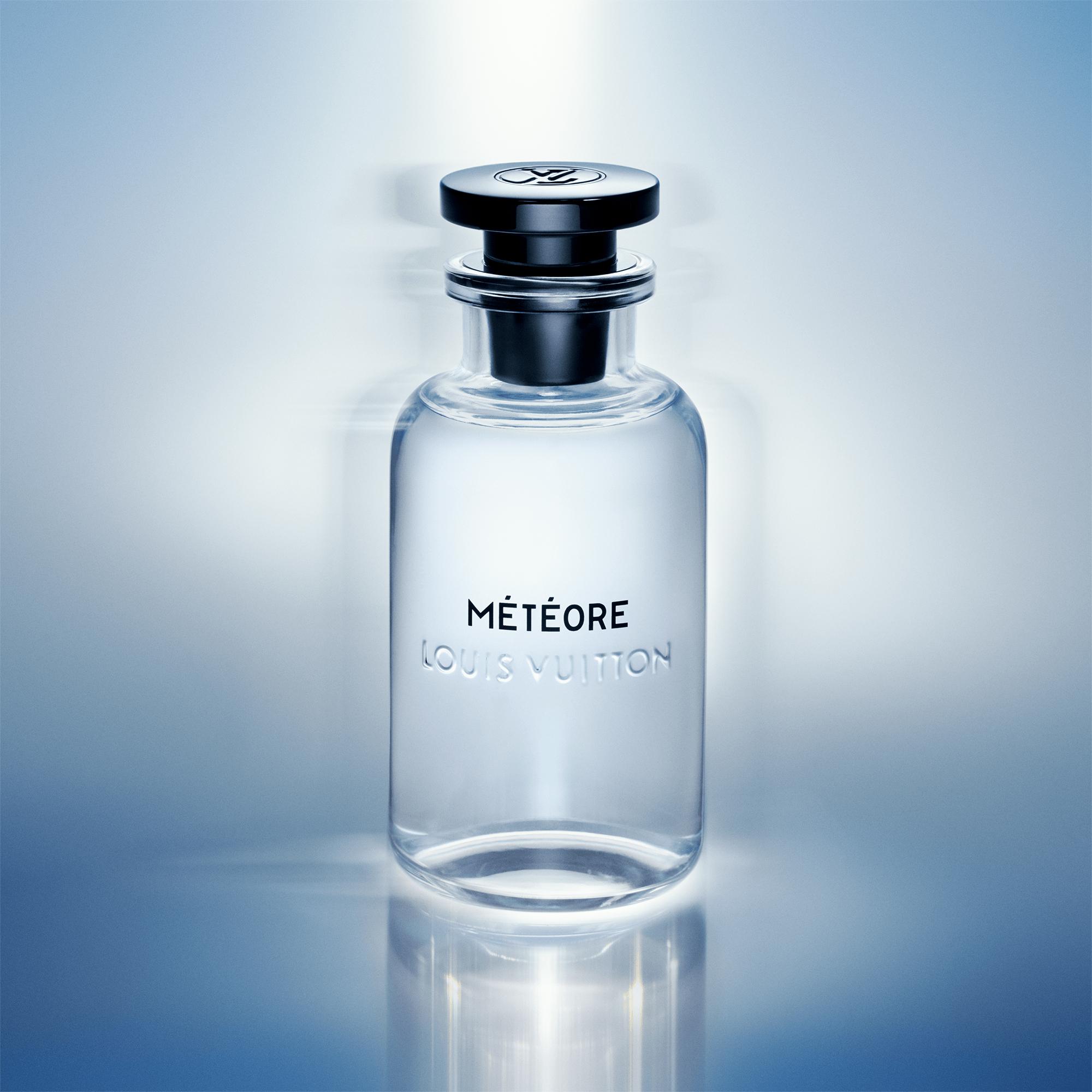 Perfume Météore (Espray de viaje)  Perfumes y Beauty Colecciones Perfumes masculinos | LOUIS VUITTON (Zoom de producto)