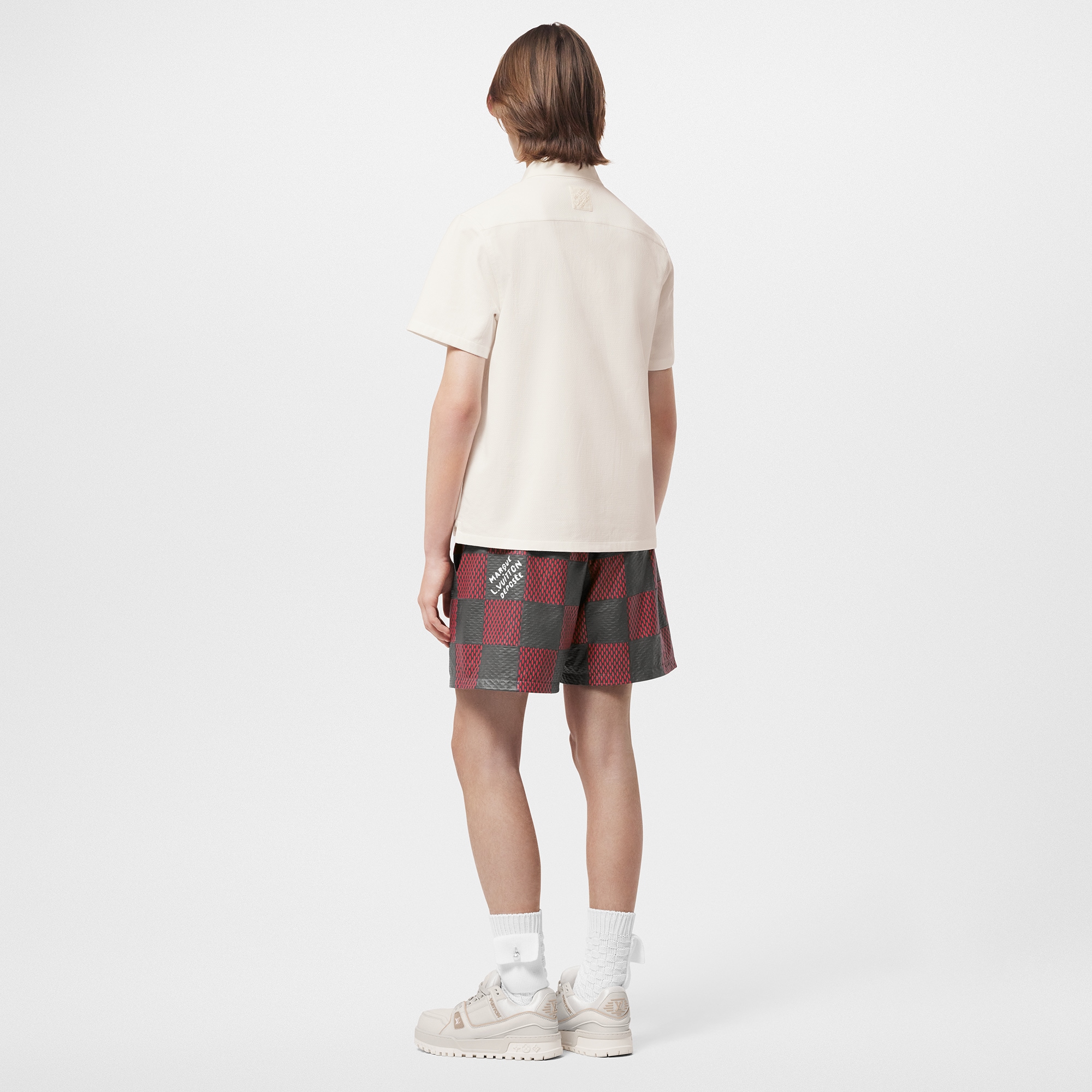 Polo de popelín con parche LV bordado  Hombre Prêt-à-Porter Camisetas y polos | LOUIS VUITTON (Zoom de producto)