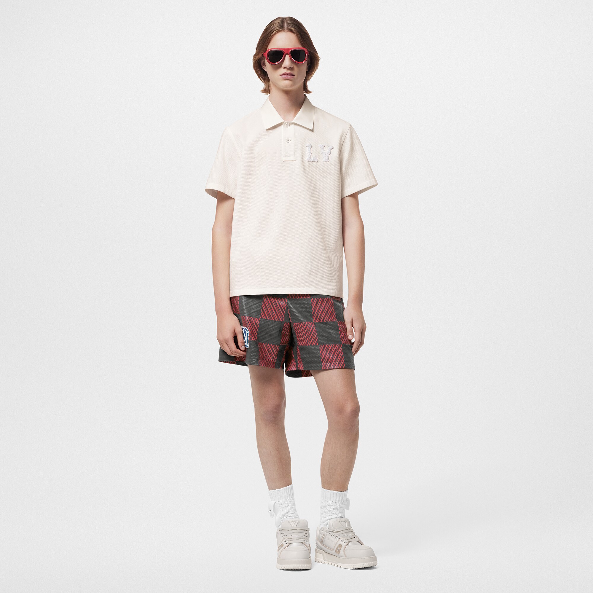 Polo de popelín con parche LV bordado  Hombre Prêt-à-Porter Camisetas y polos | LOUIS VUITTON (Zoom de producto)