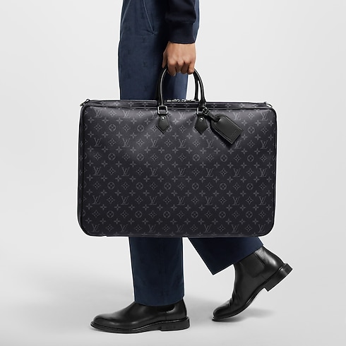 Portatrajes con dos perchas Monogram Eclipse Baúles, Viaje y Hogar Bolsas de Viaje y Maletas con ruedas Bolsos de viaje | LOUIS VUITTON (Zoom de producto)