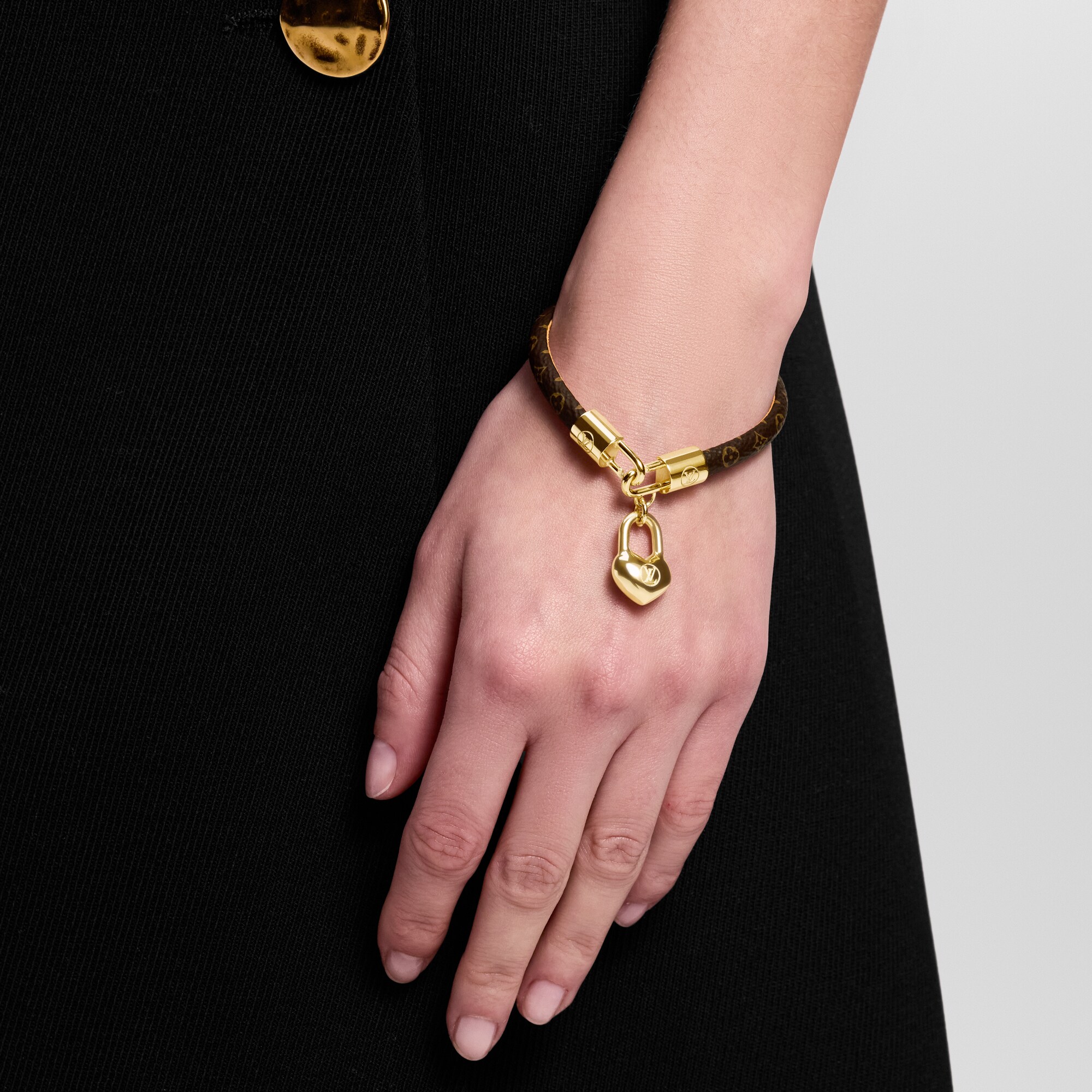 Pulsera Crazy In Lock Charm Otros pieles Mujer Bisutería Toda la bisutería | LOUIS VUITTON (Zoom de producto)