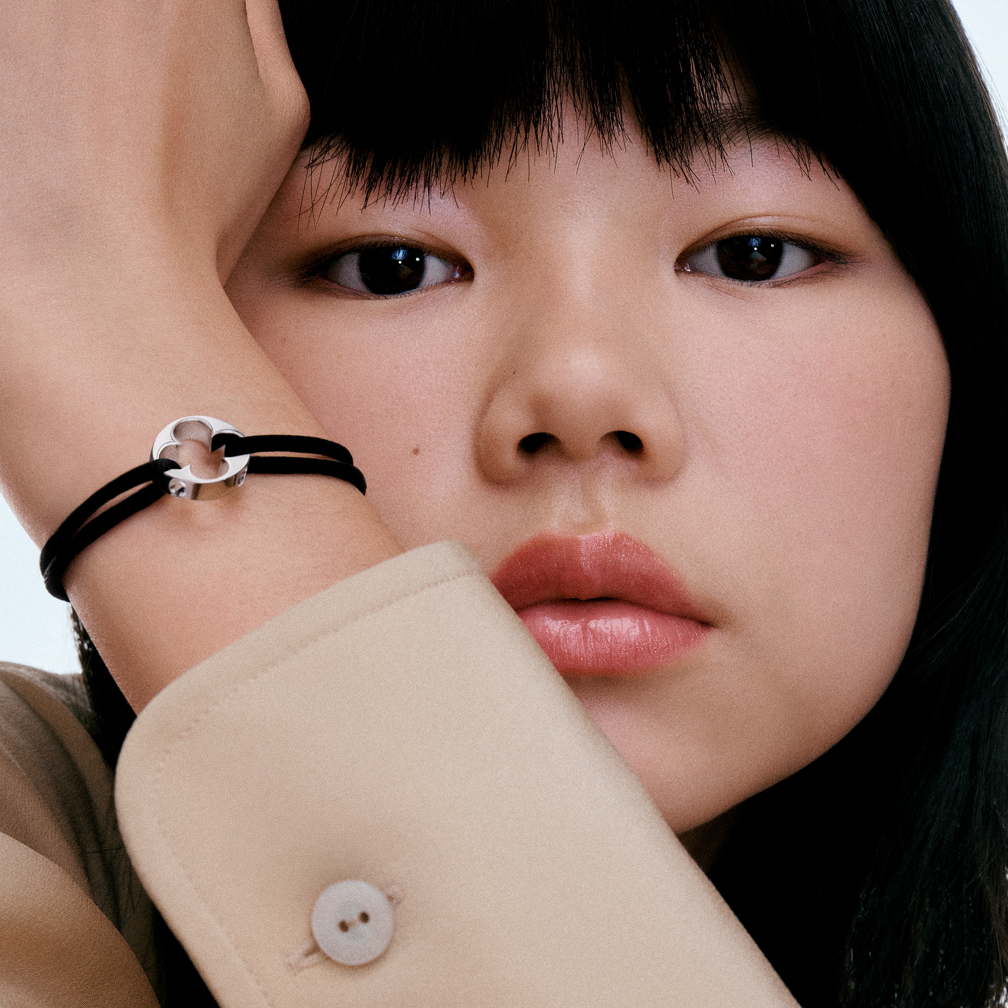 Pulsera Empreinte De Oro Blanco  Joyería Categorías Joyería | LOUIS VUITTON (Zoom de producto)