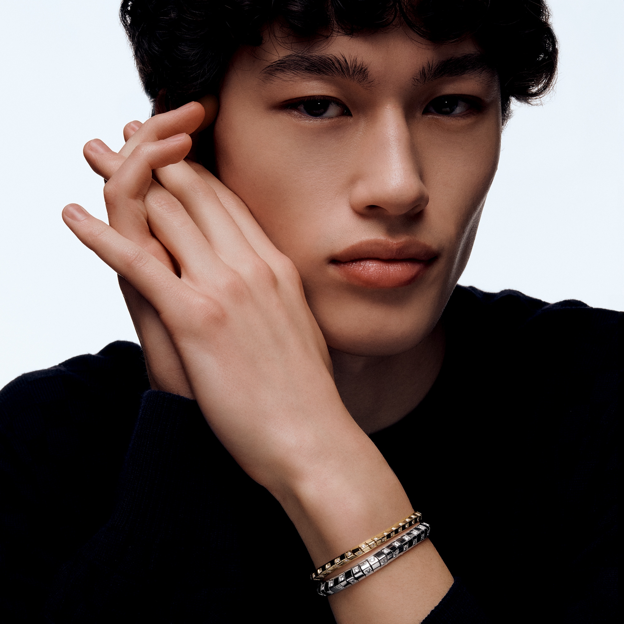 Pulsera grande Le Damier de Louis Vuitton, de oro blanco y diamantes  Joyería Categorías Pulseras | LOUIS VUITTON (Zoom de producto)