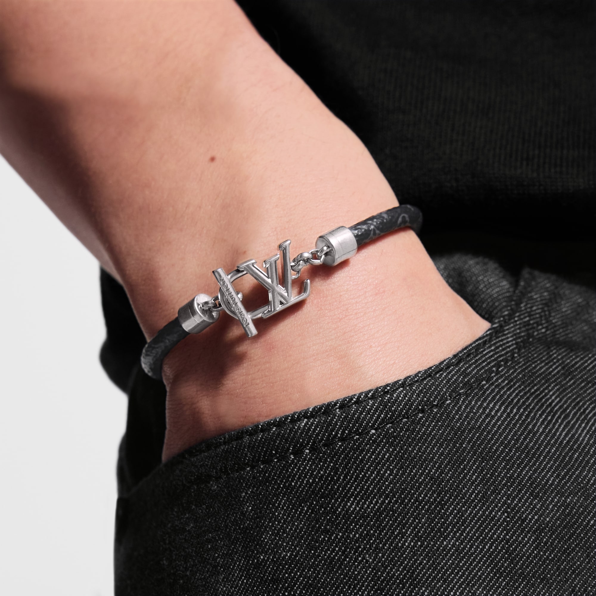 Pulsera LV Dimension Cordon  Hombre Joyería Pulseras | LOUIS VUITTON (Zoom de producto)