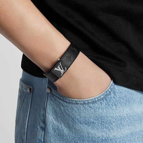 Pulsera LV Slim Shadow Monogram Shadow Hombre Joyería Pulseras | LOUIS VUITTON (Zoom de producto)