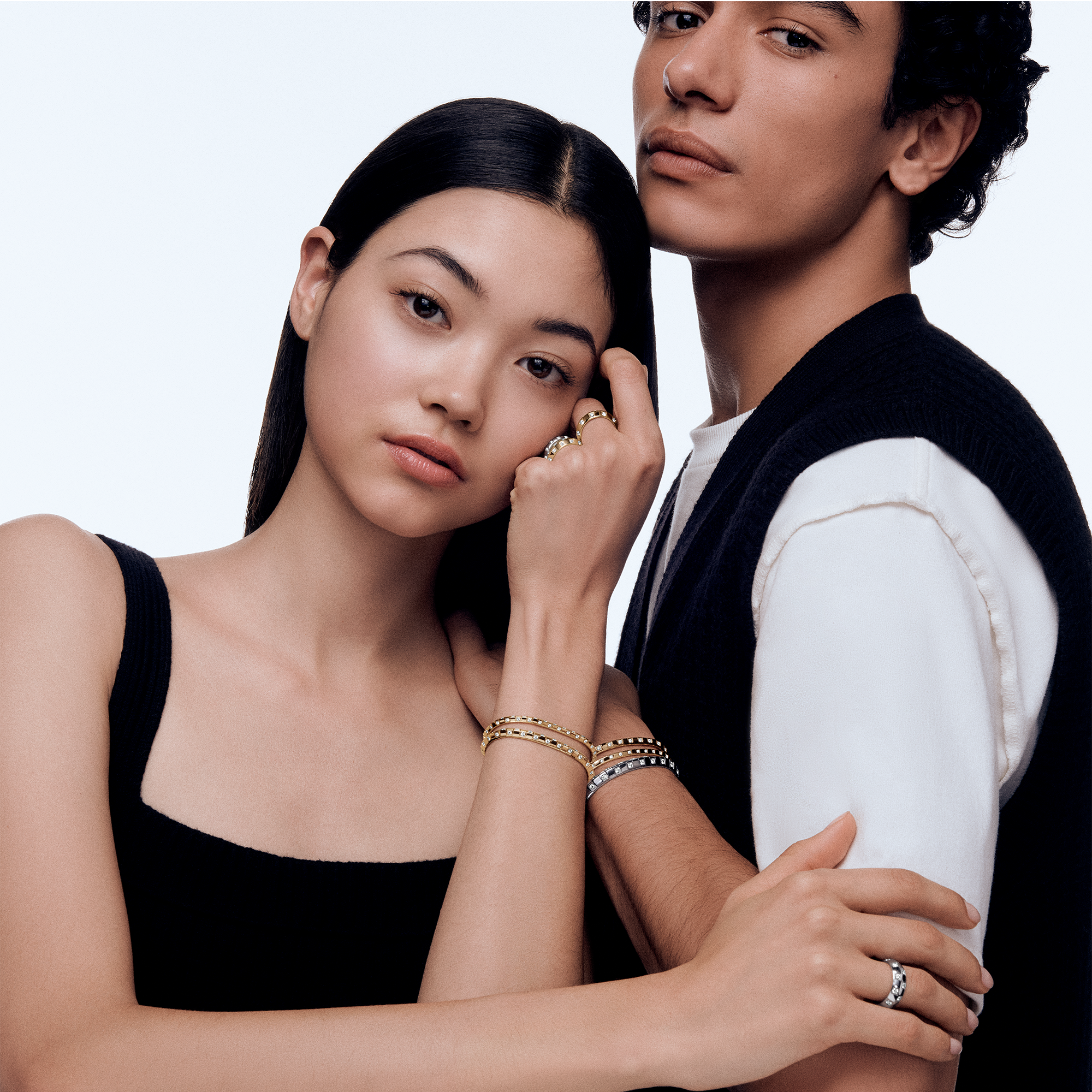 Pulsera mediana Le Damier de Louis Vuitton, de oro amarillo y diamantes  Joyería Categorías Pulseras | LOUIS VUITTON (Zoom de producto)