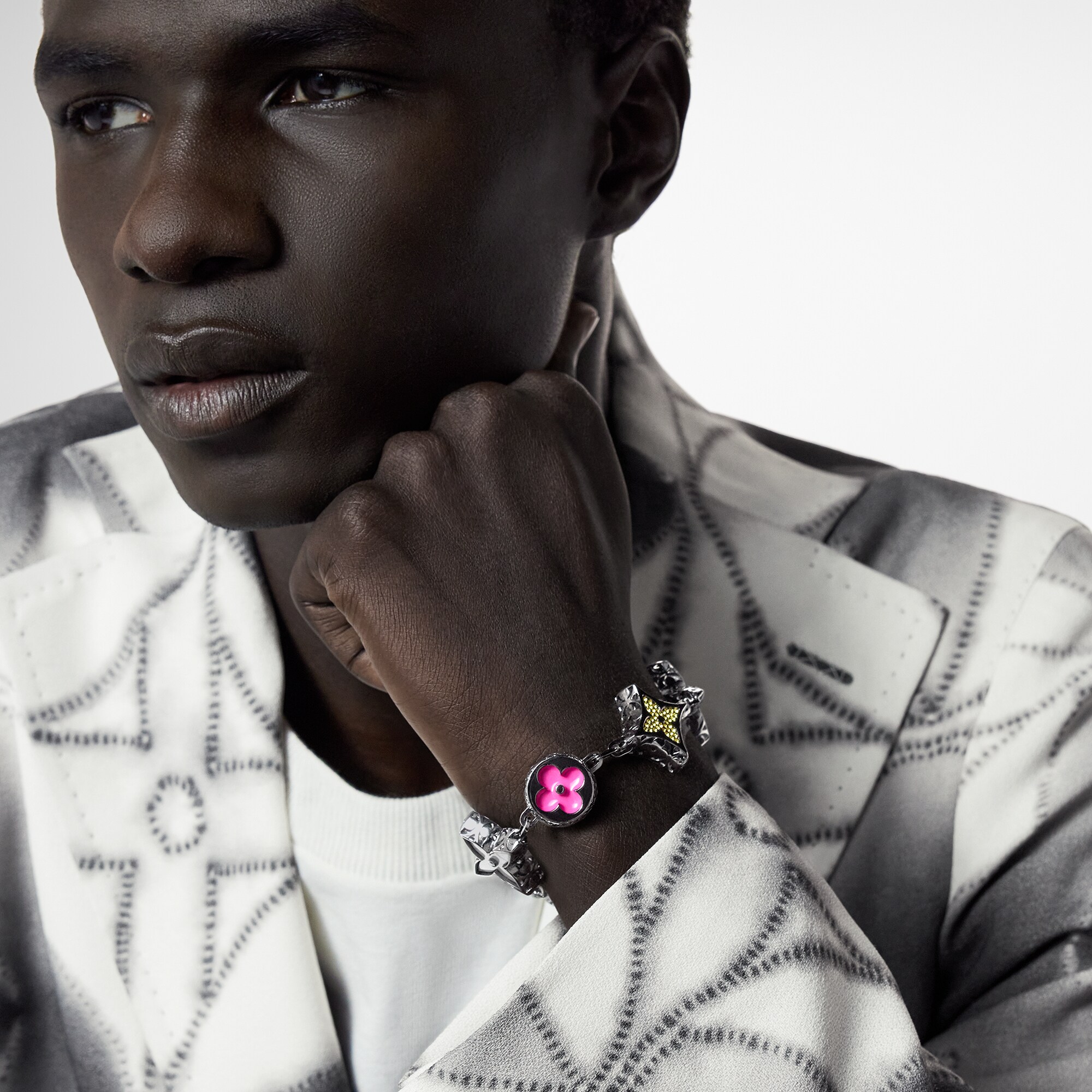 Pulsera Monogram Big Party S00 Hombre Joyería Toda la bisutería | LOUIS VUITTON (Zoom de producto)